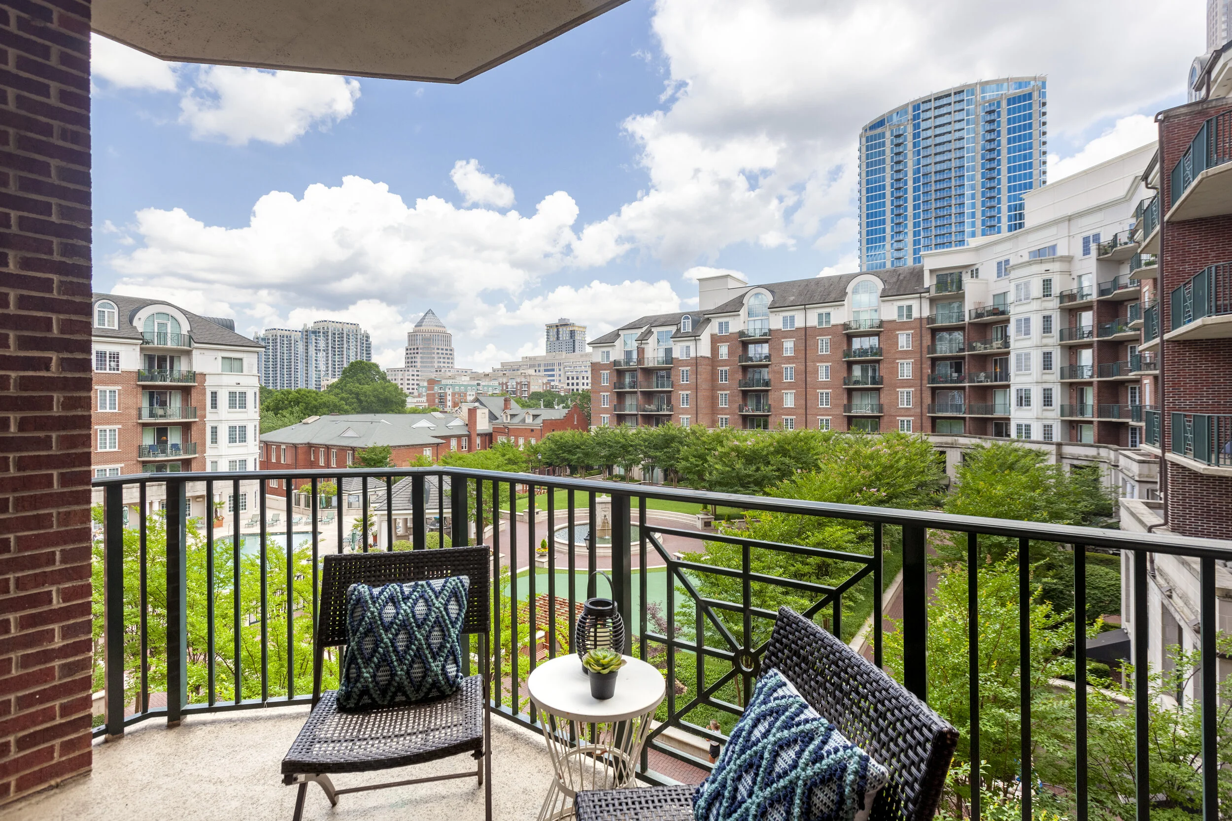 300 W 5th St Unit 434