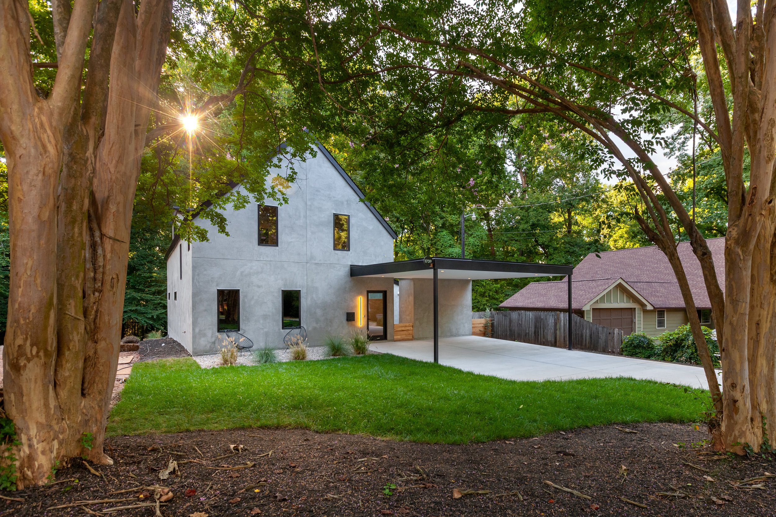 1739 Seifert Circle