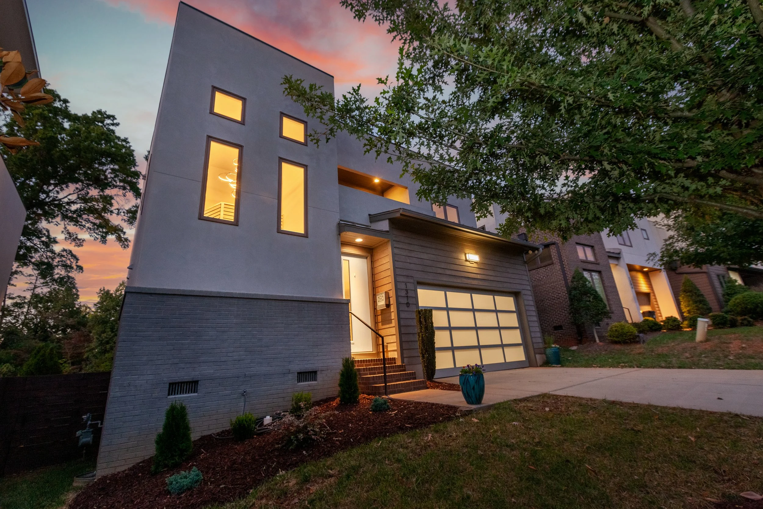 1310 Levy Way 