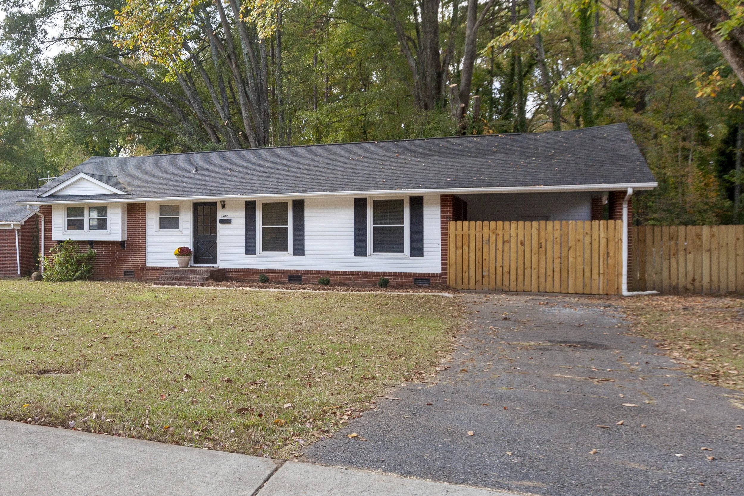 1408 Shannonhouse Dr 