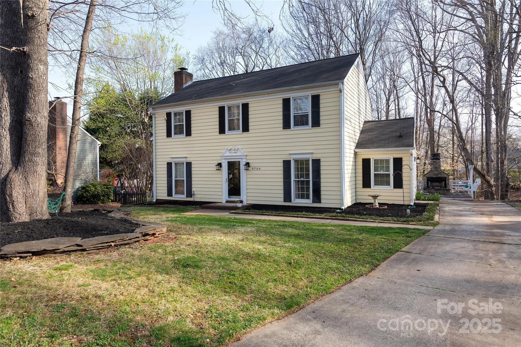 9709 Cloverwood Court Charlotte, NC - Under Contract