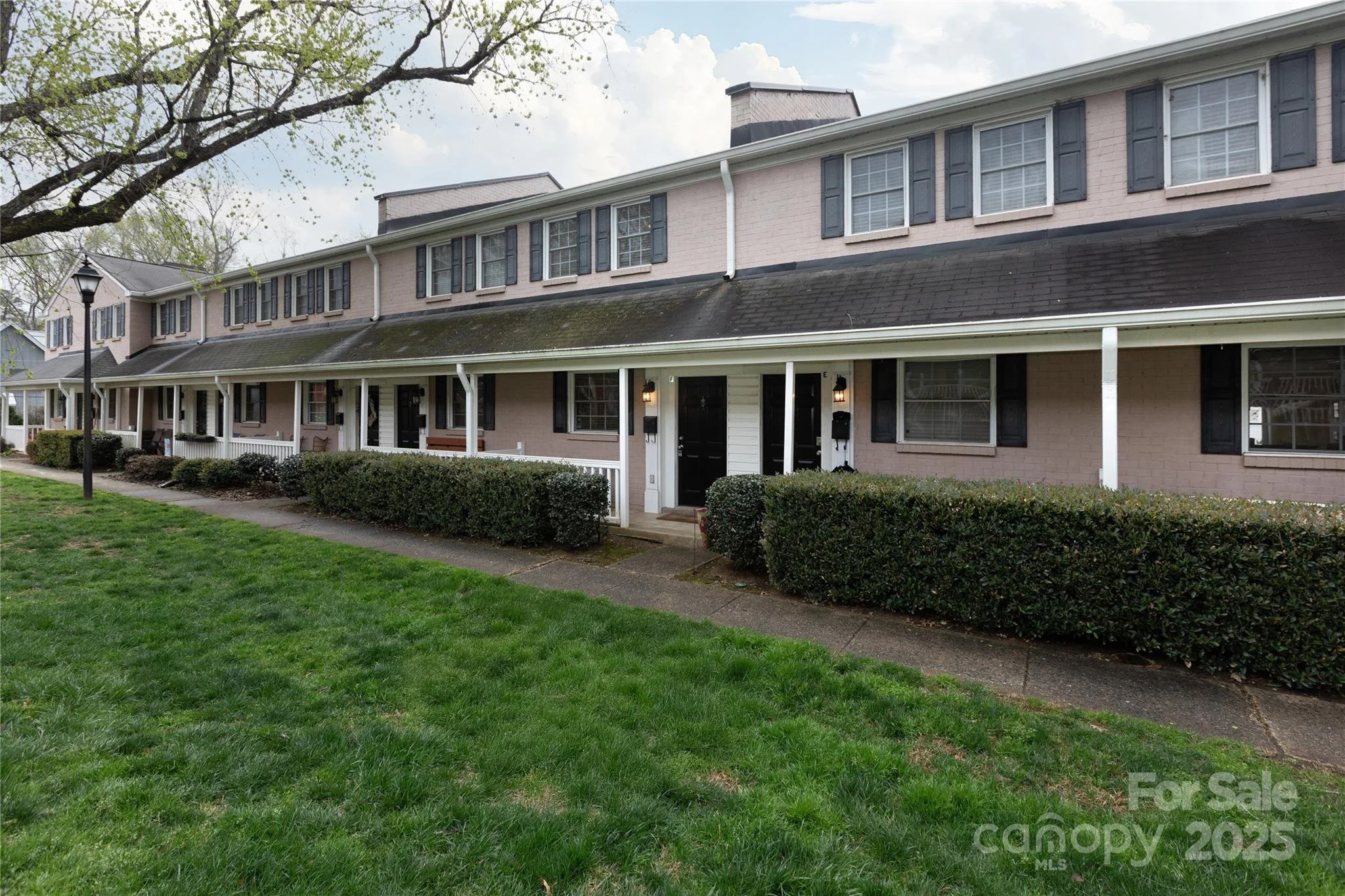 1230 Green Oaks Lane #F Charlotte, NC