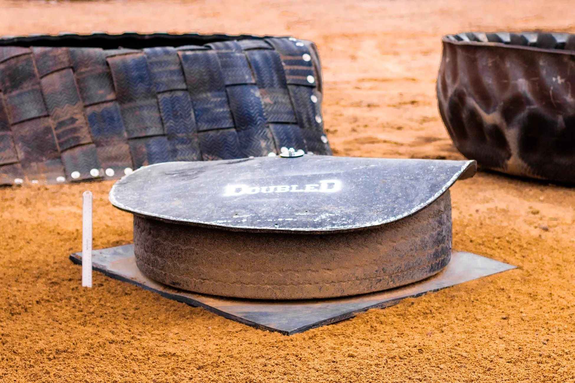 2019_Double_D_covered_mineral_feeder_06.jpg