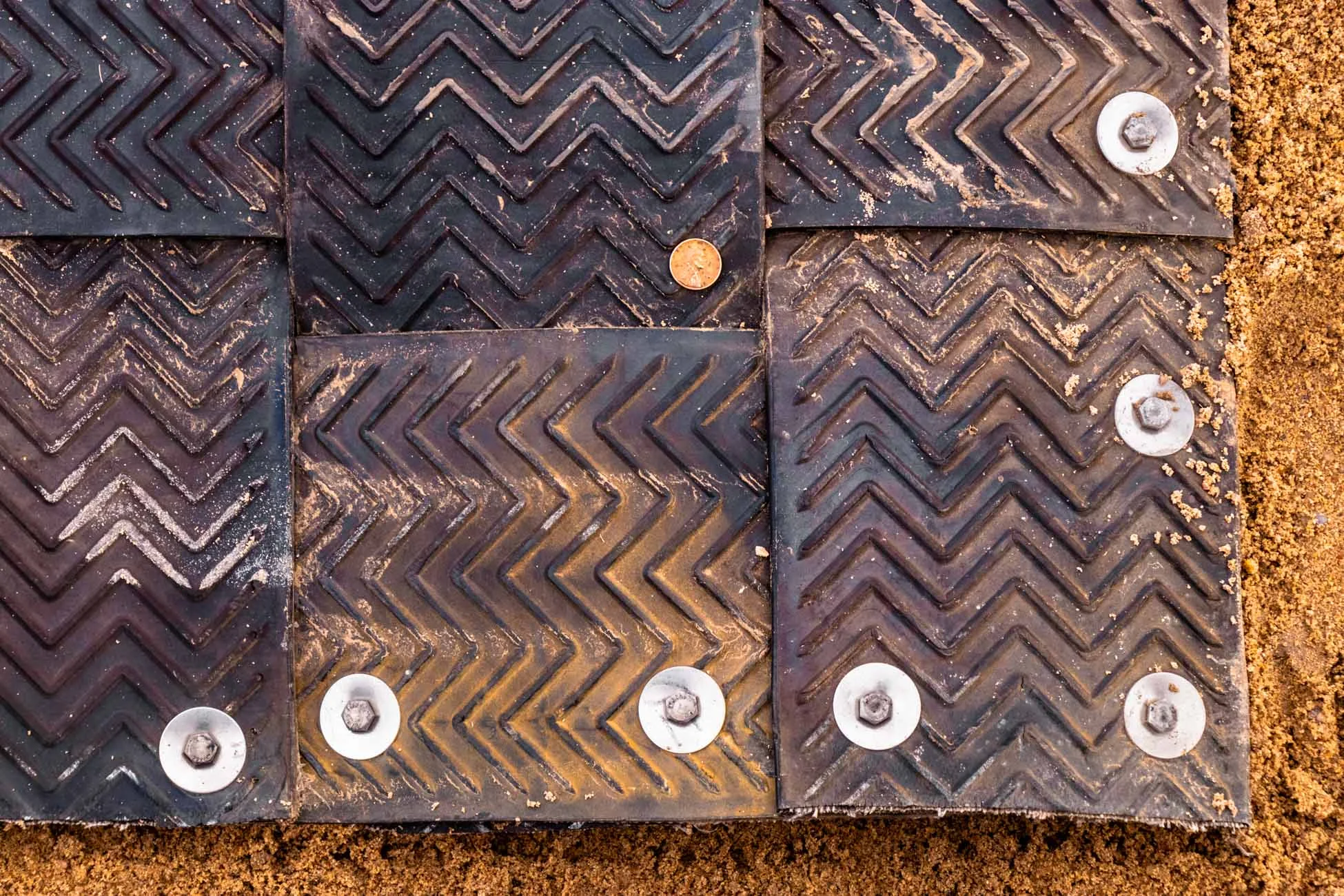 2019_Double_D_cattle_mats_bailer_mat_02.jpg
