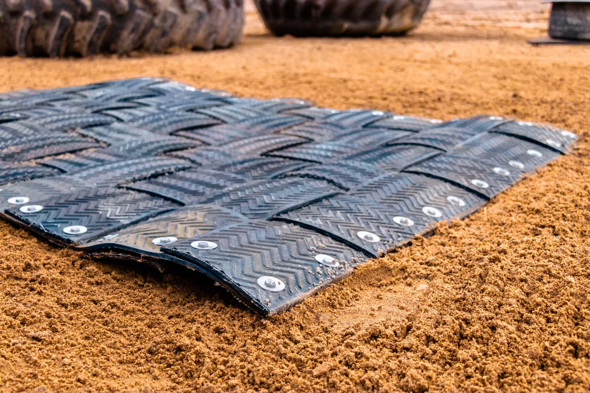 2019_Double_D_cattle_mats_bailer_mat_04.jpg