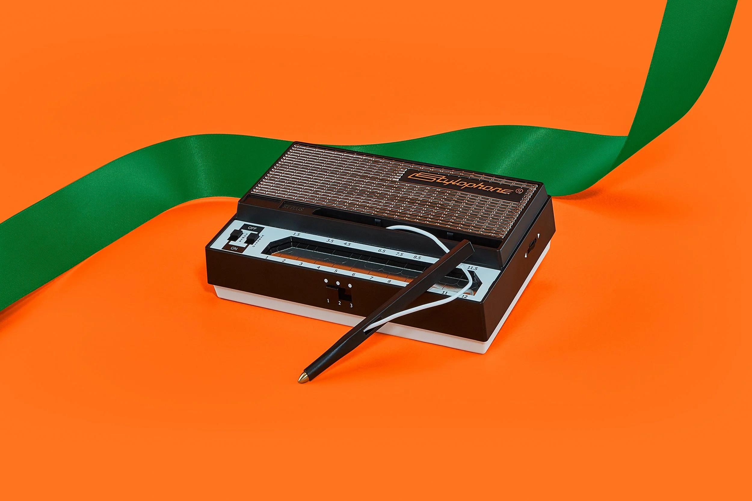 Leif_Huron_MoMA_Holiday_Campaign_2021_03.jpg