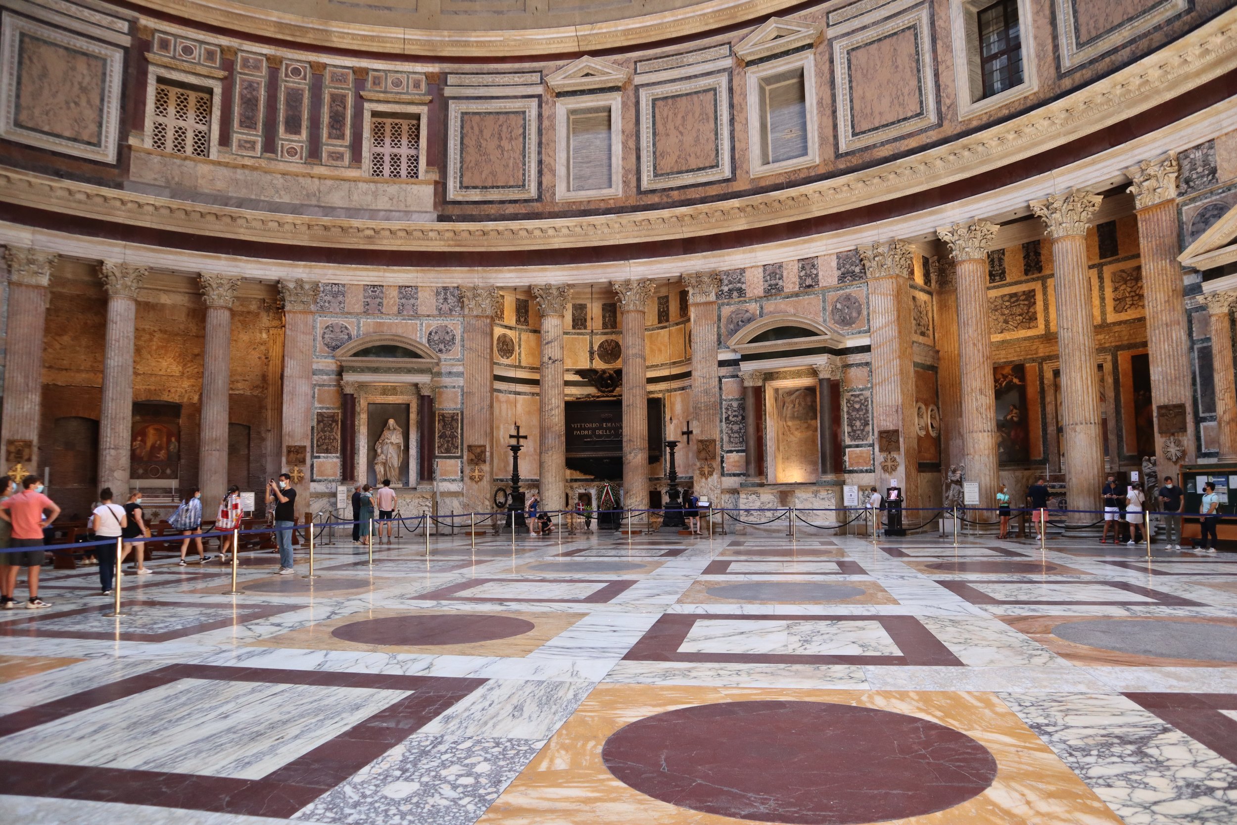 Rome pantheon int.JPG