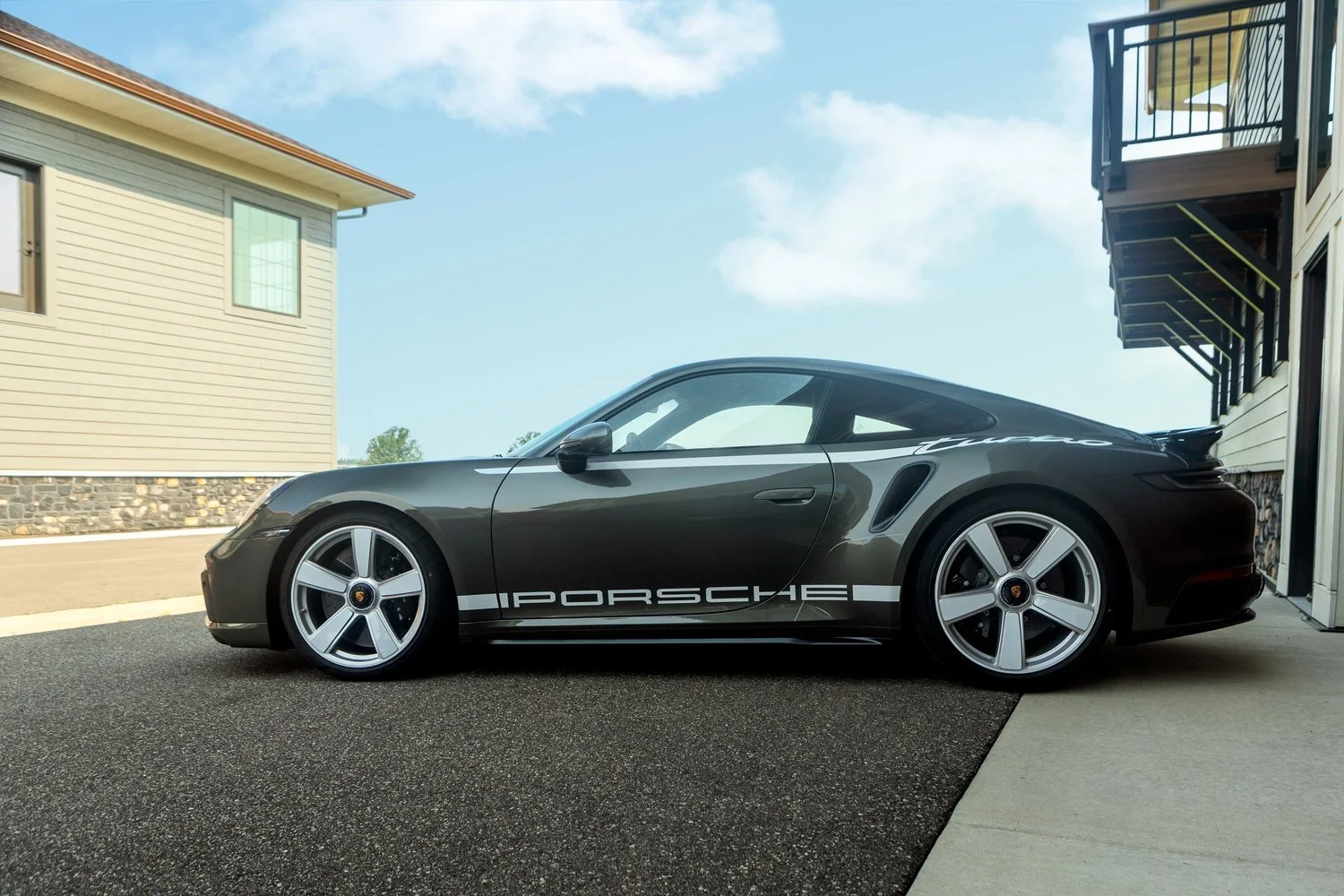 Porsche2025.jpg