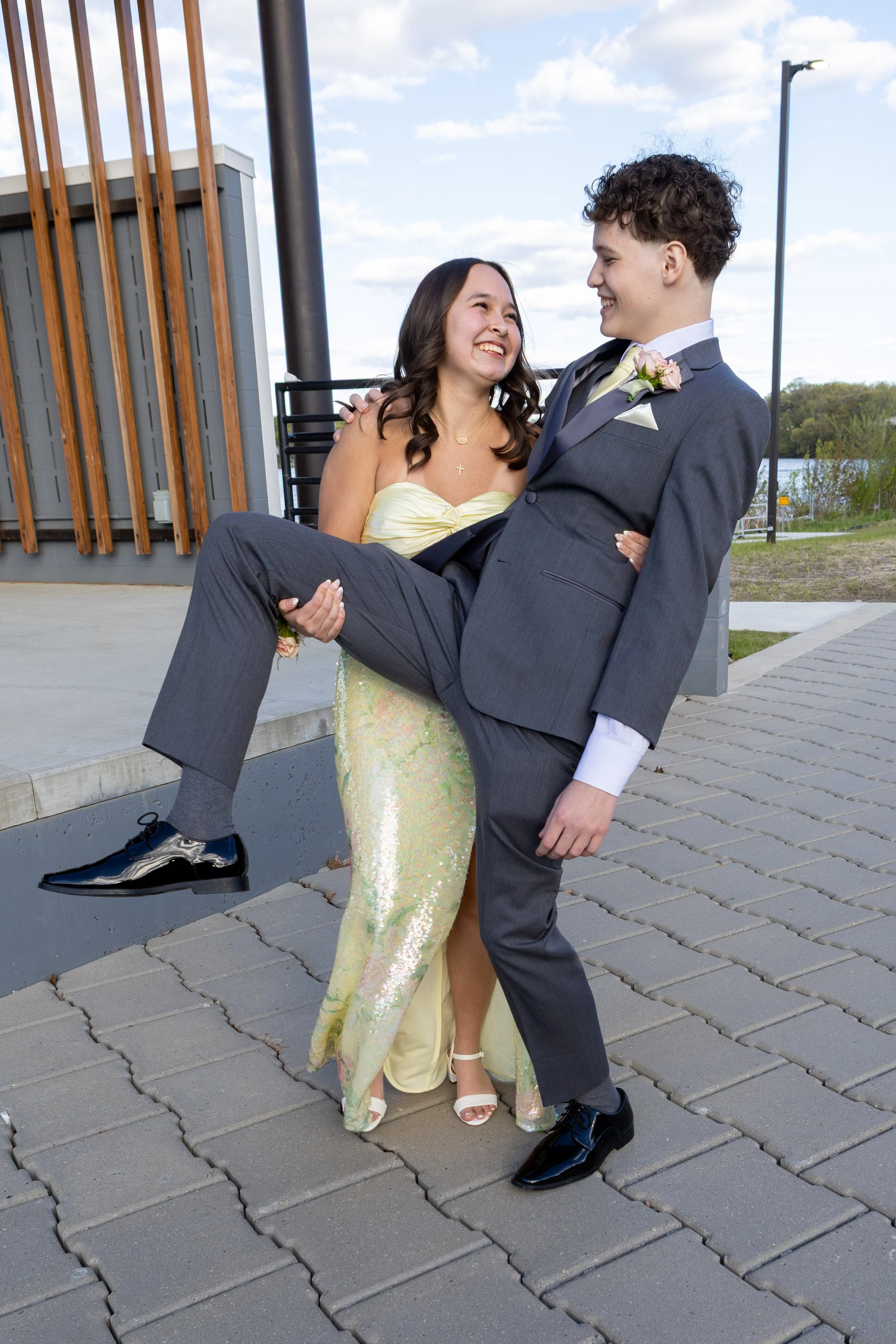 Prom26-1295.jpg