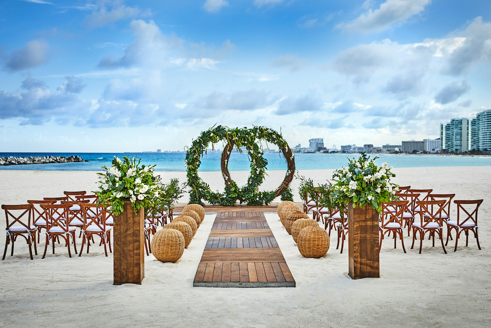 Hyatt-Ziva-Cancun-Sahara-beach-Wedding.jpg