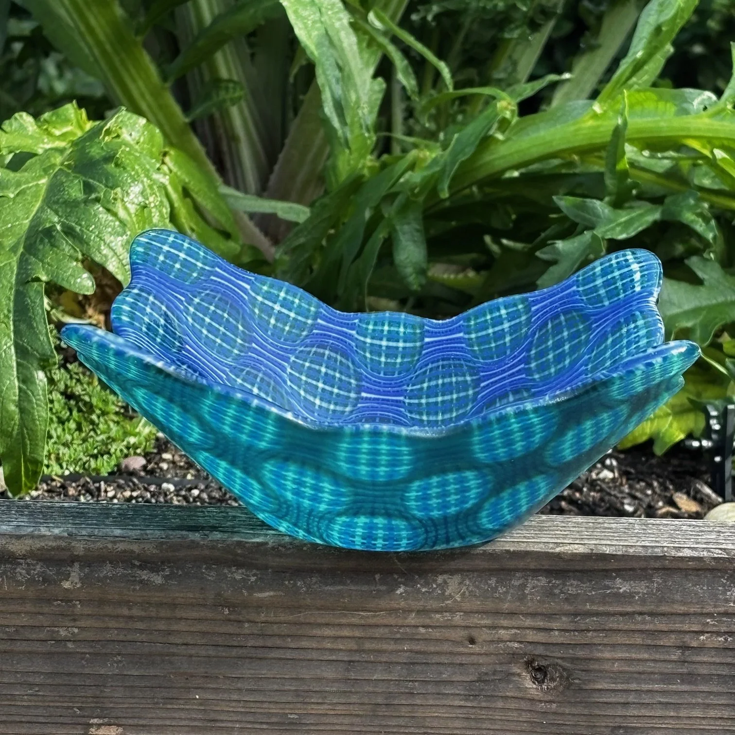 Green transparent base, clear_white_dark cobalt blue stringers side.jpg