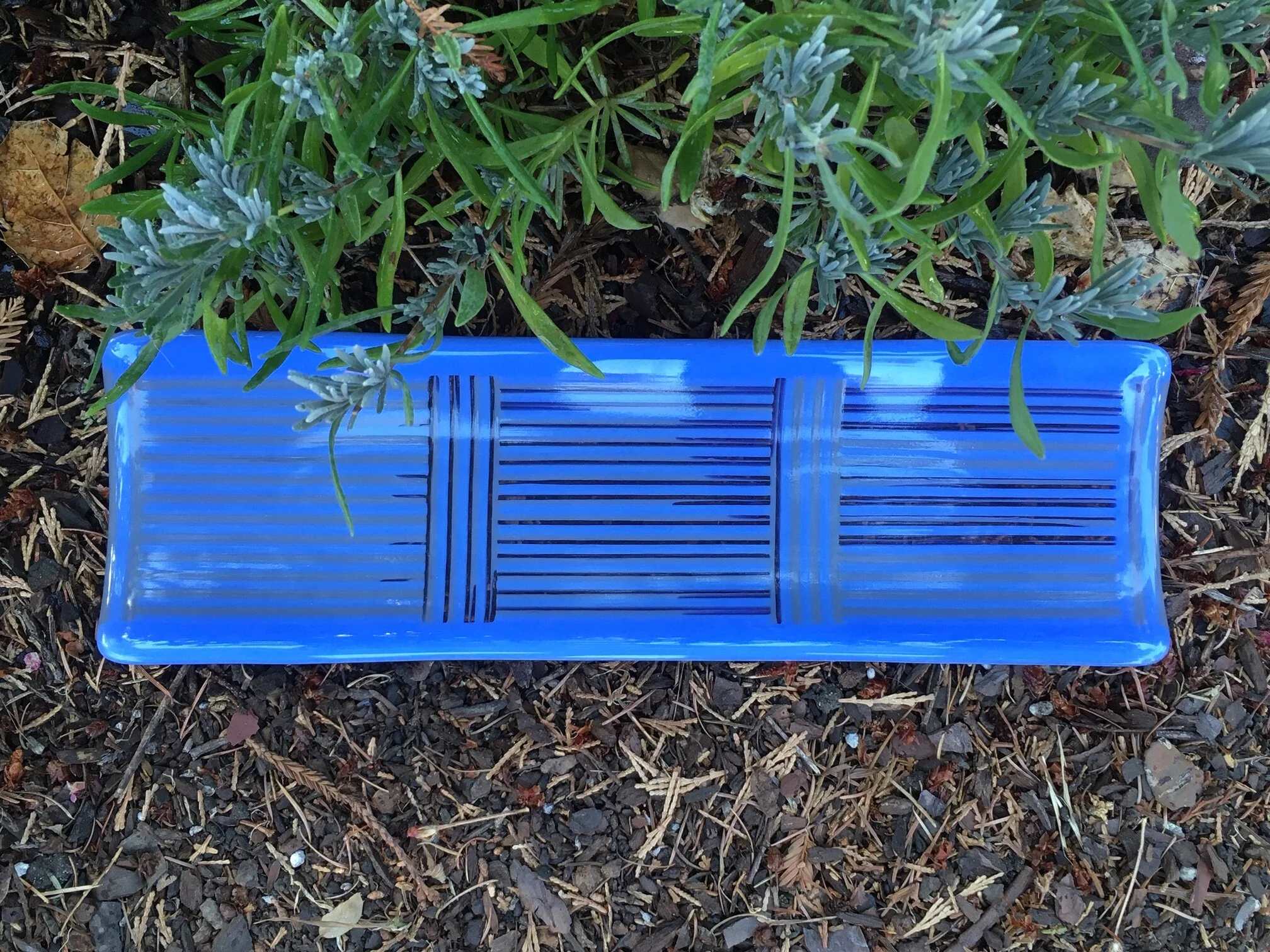 Periwinkle_Gray clear Streaky 12.5 in x 4 in.JPG