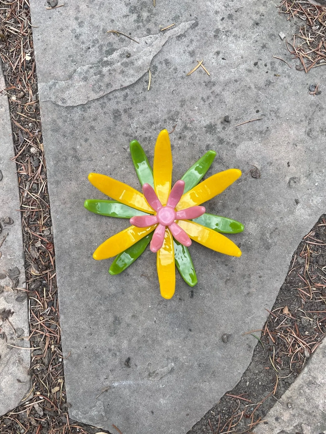 Spring+green_marigold+yellow_salmon+pink+5+in+dia+x+1.5+in+h+unedited.jpg