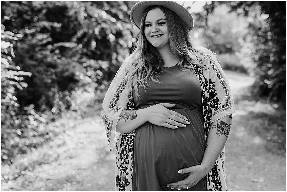 Maryville Missouri Photographer, Maryville Missouri Wedding Photographer, Missouri Wedding Photographer, LGBTQ Maternity, Lesbian Maternity Photos