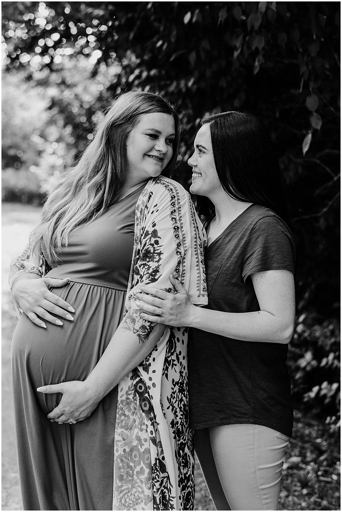 Maryville Missouri Photographer, Maryville Missouri Wedding Photographer, Missouri Wedding Photographer, LGBTQ Maternity, Lesbian Maternity Photos