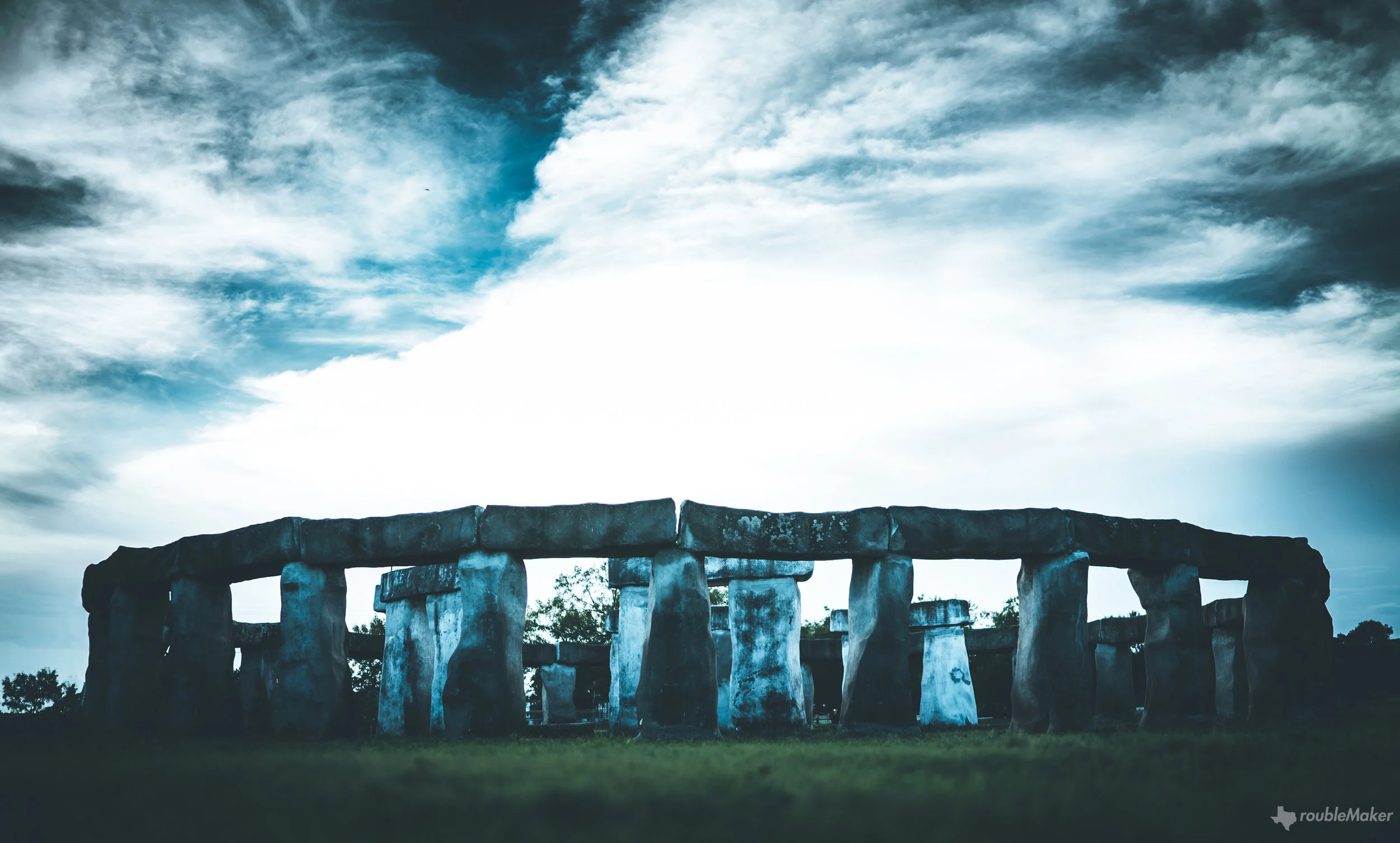 stone heng-1.jpg
