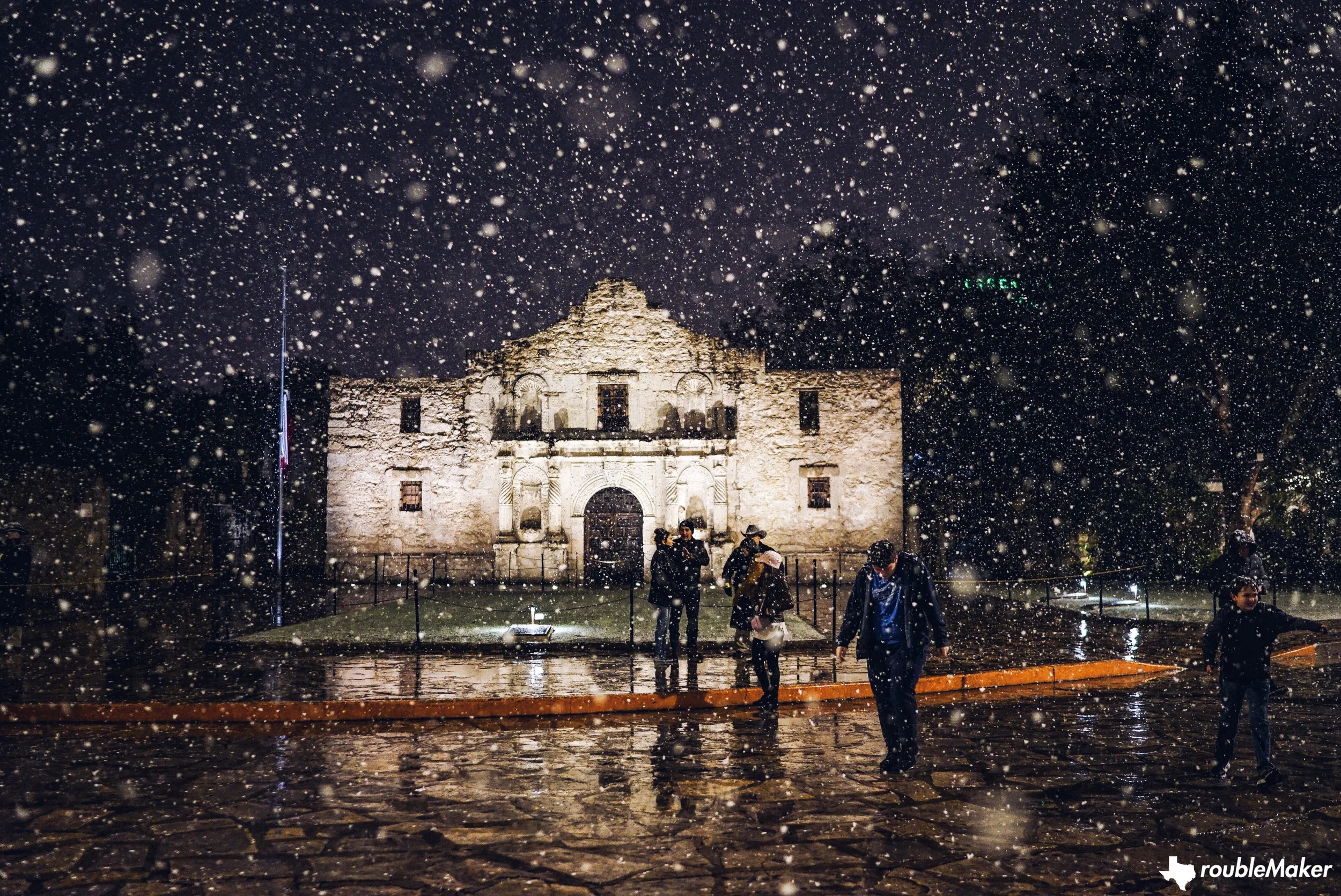 snow alamo-1.jpg