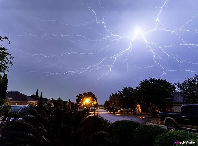 We had another crazy storm here in New Braunfels last night. Lightning and thunder all night!
.
.
.
.
#TxTroubleMaker #txtroublemakerphotography #moodygrams #createyourhype #longexpoelite #documentaryphotography #sonyambassador #longexposure #urbanju