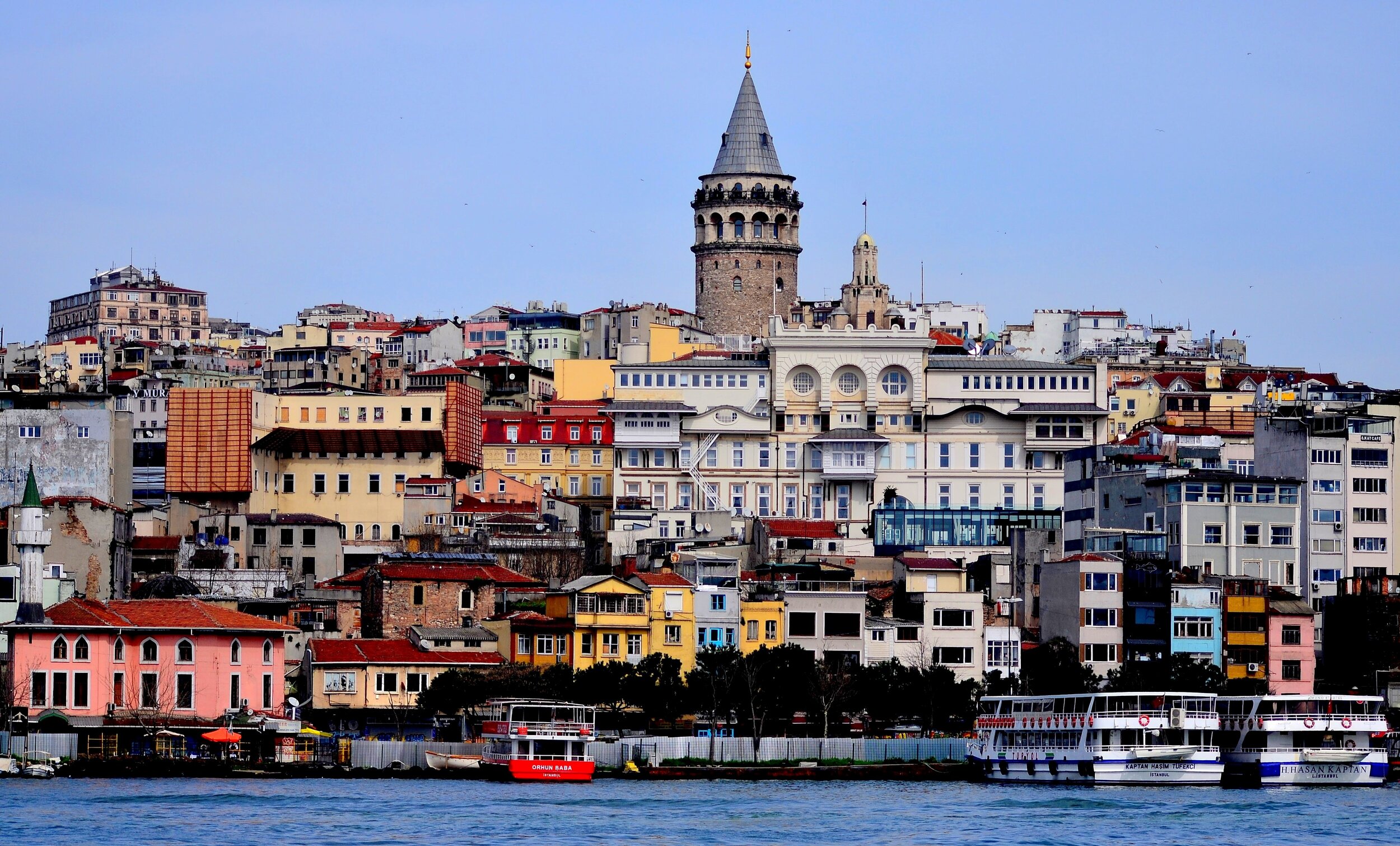 Дорогой город турции. Турция Галатская башня. Башня Галата в Стамбуле. Галатская башня Бейоглу. Галатская башня и Галатский мост.