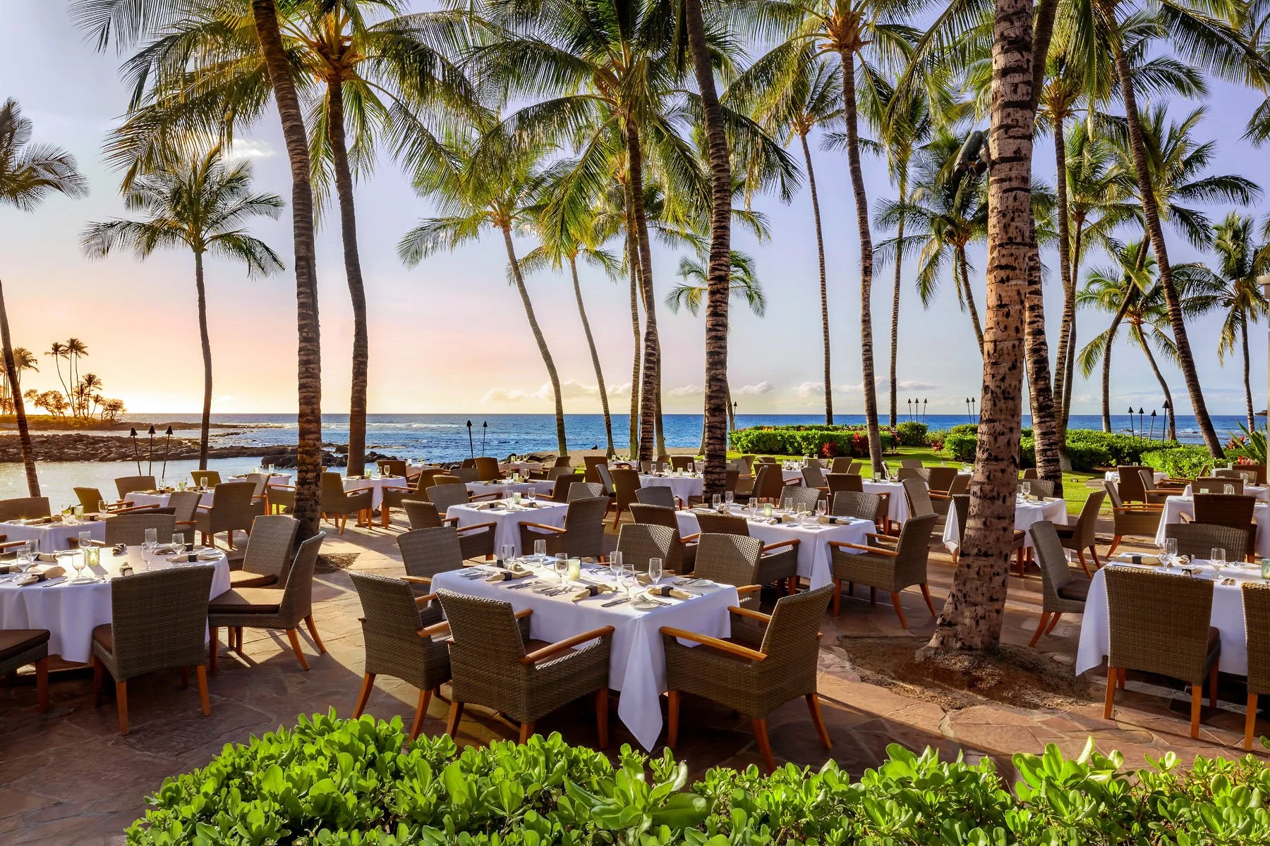 Brown'sBeachHouseDining.jpg