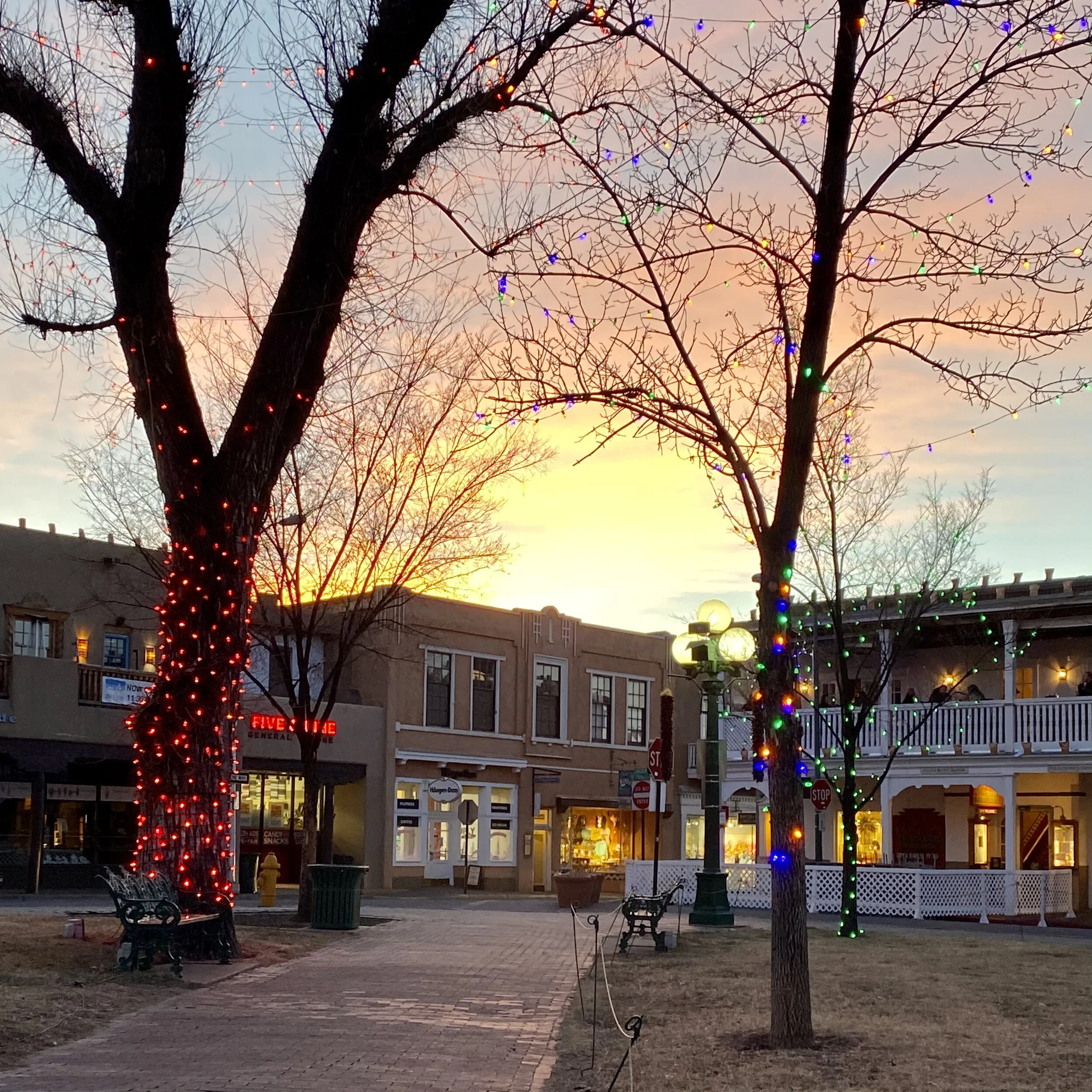 Enjoy a Day Strolling Santa Fe’s Historic Plaza