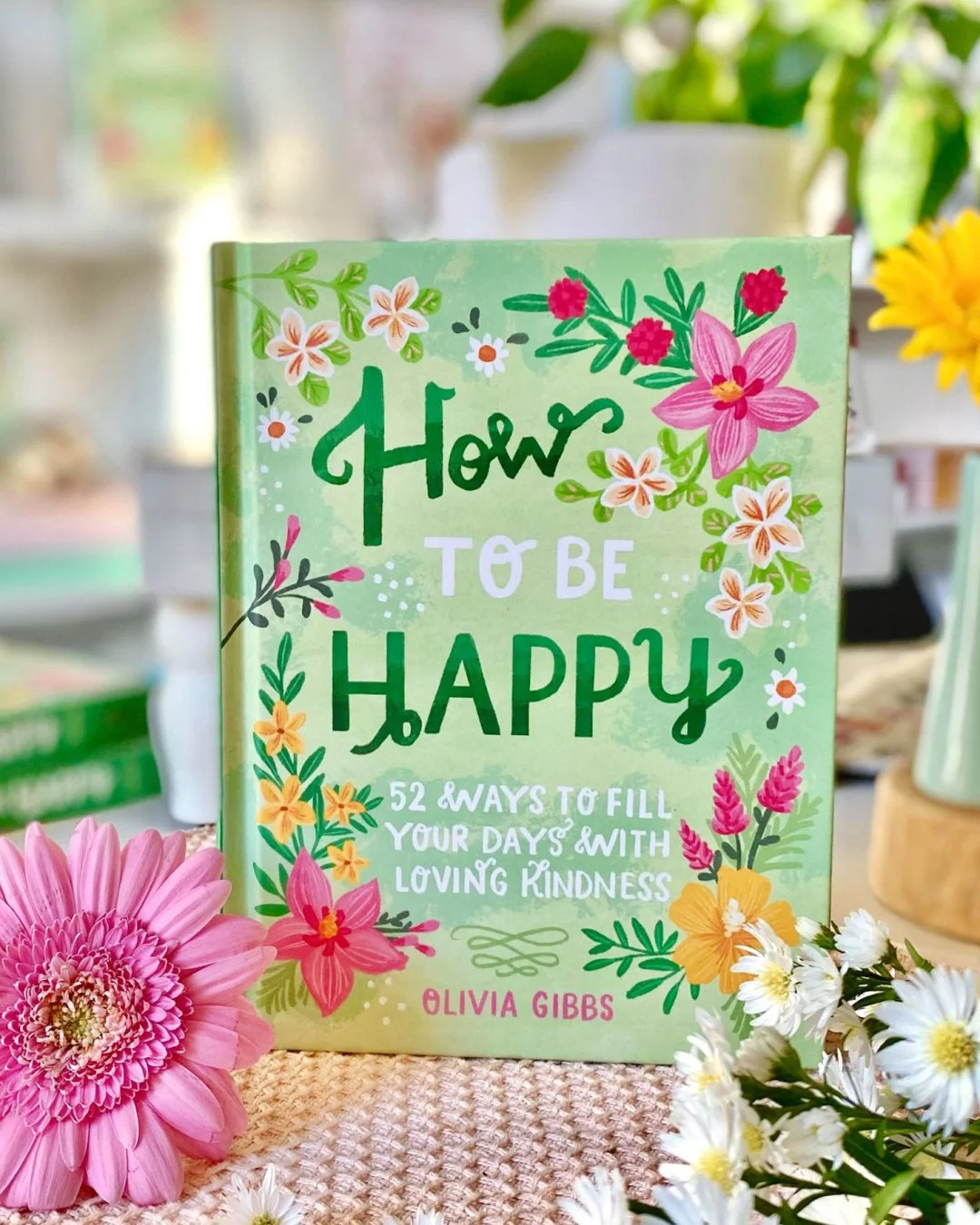 Happy St. Patrick's Day! Who needs luck when you've got authentic joy? Check out 52 ways to become a naturally happier person in How to Be Happy by Olivia Gibbs of @oliviagibbsillustration !

Available anywhere books are sold or a the link in our bio