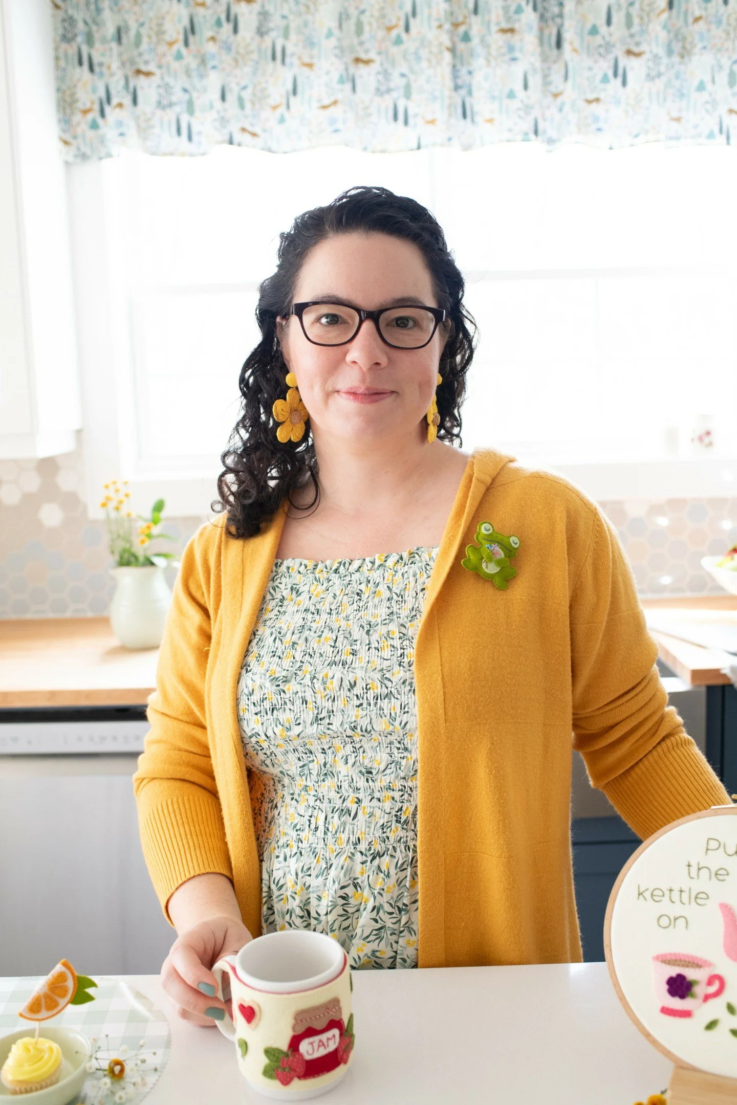 Meet the author of HEARTFELT CRAFTS TO MAKE &amp; GIVE, which officially launches later this month!

LAURA NIGHTINGALE of @yellow_birdhouse is a professional designer and felt artist from Nova Scotia, Canada. For a decade, she has been connecting cra