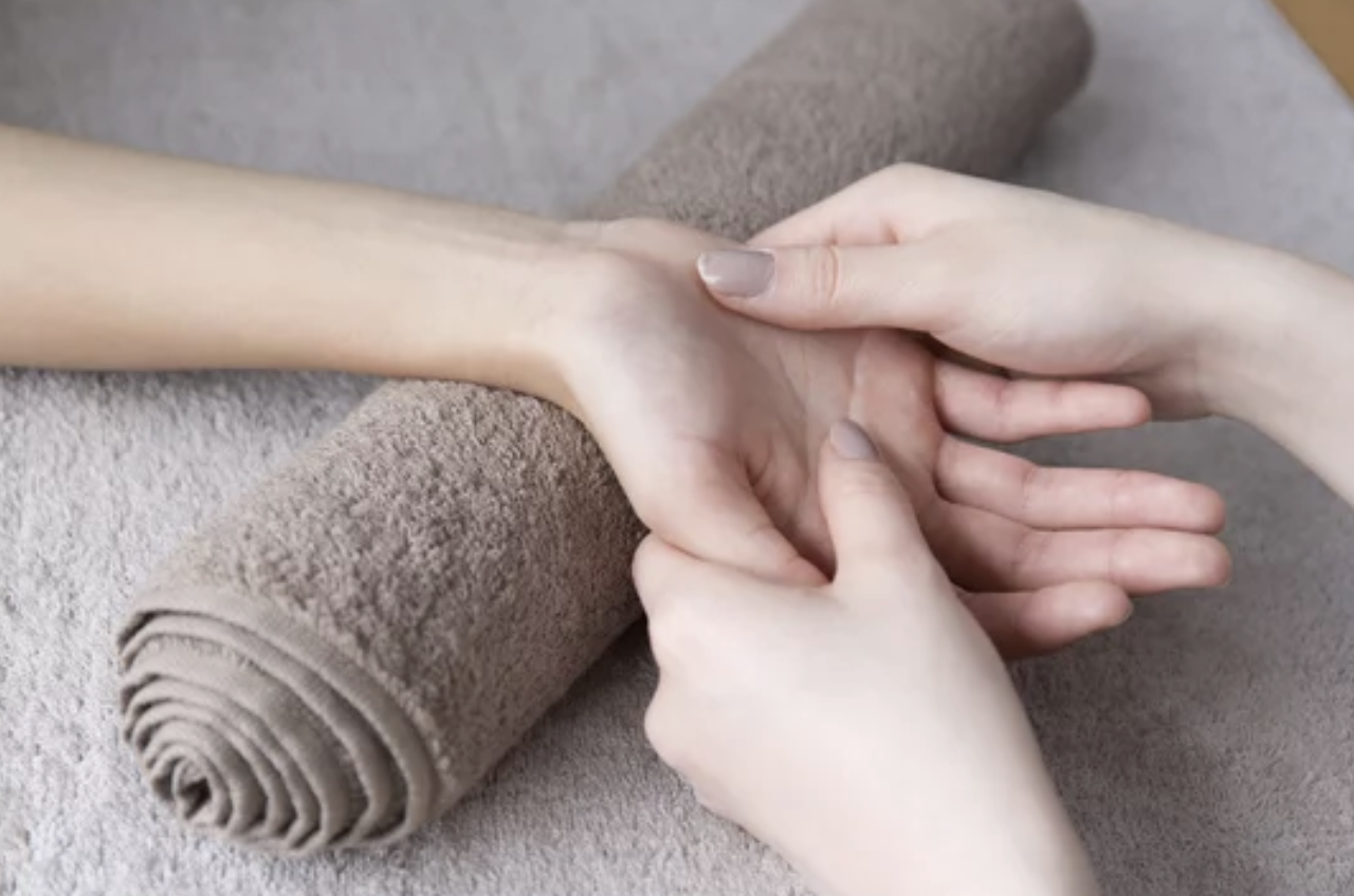 The Art of Hand & Arm Massage