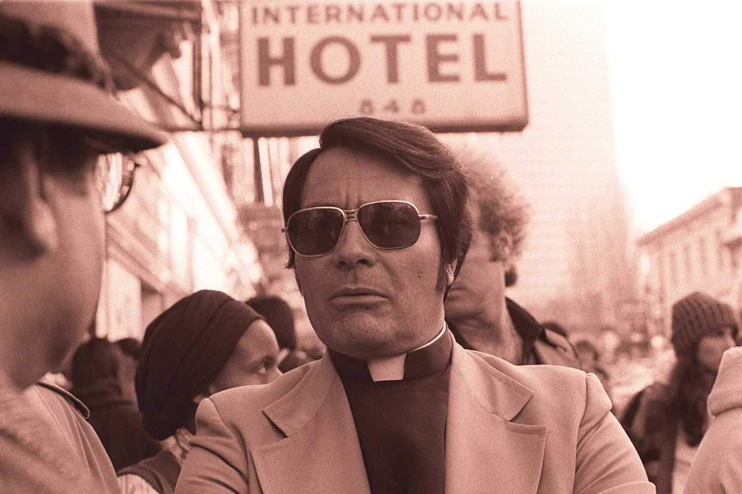 Jim_Jones_in_front_of_the_International_Hotel.jpg