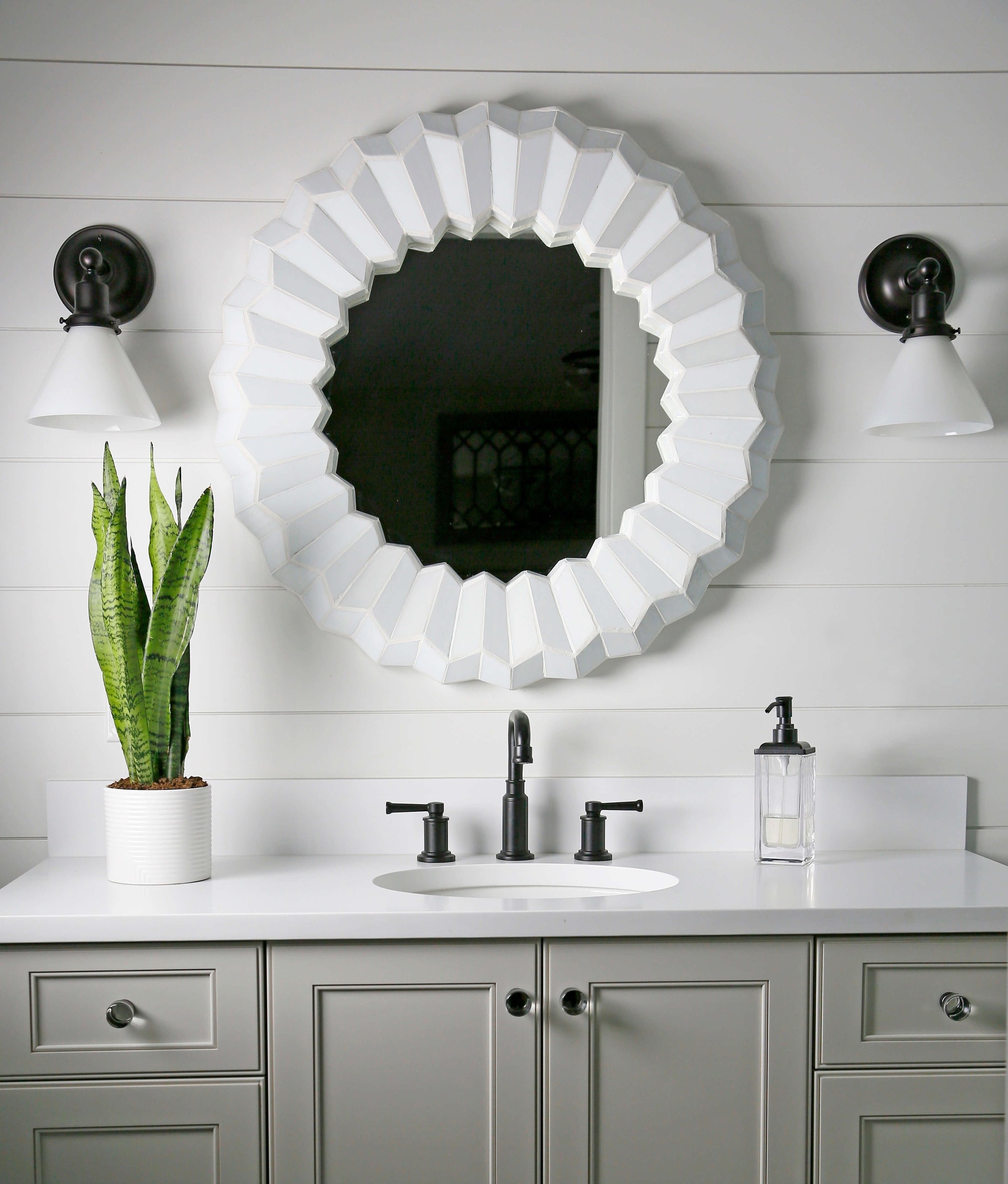 design+2+order+julie+h+sheridan+interior+design+nantucket+primary+bathroom+vanity+mirror+detail3.jpg