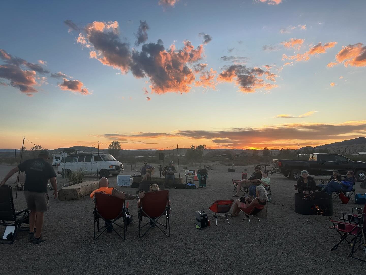 Music season is here 😍🔥 The weather is perfect! Wish you were here!! #rvlife #roadtrip #rvvacation #bigbendnationalpark #comevisitus #rvpark