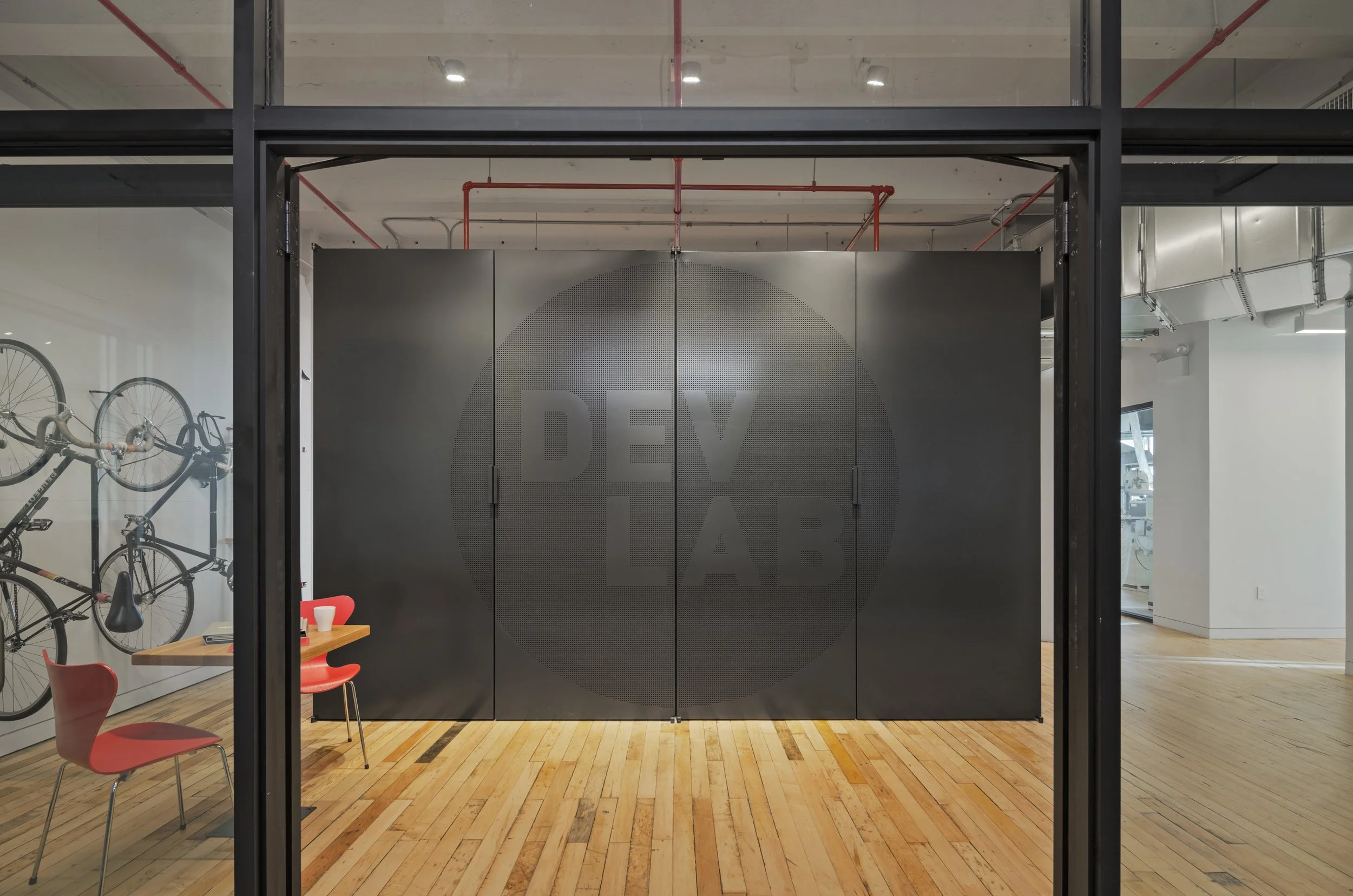 dlab_0101.jpg