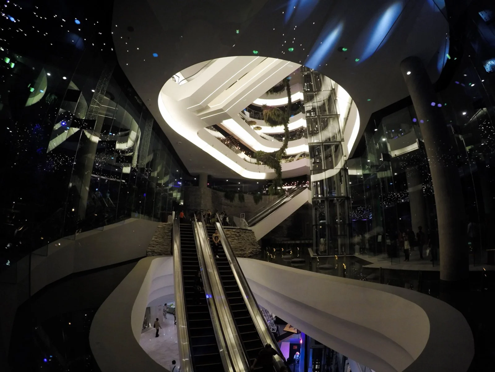 EMQ_fWEB_interior_+(22)_01.jpg