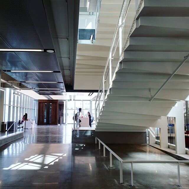 Was fortunate to visit the new #architecture #building (#Weil #Hall) at #WashingtonUniversityinStLouis on its first day in operation... such good timing for my visit! It is the most amazing and functional architecture #school building I've ever seen,