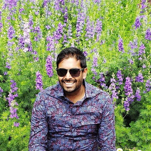Reminiscing back to that beautiful weekend in New Orleans right before isolation where got to visit the #Botanical #Gardens! Loved all the old trees and swings and gorgeous flowers!
#tree #oak #swing #NOLA #garden #flower #purple @expressmen @expres