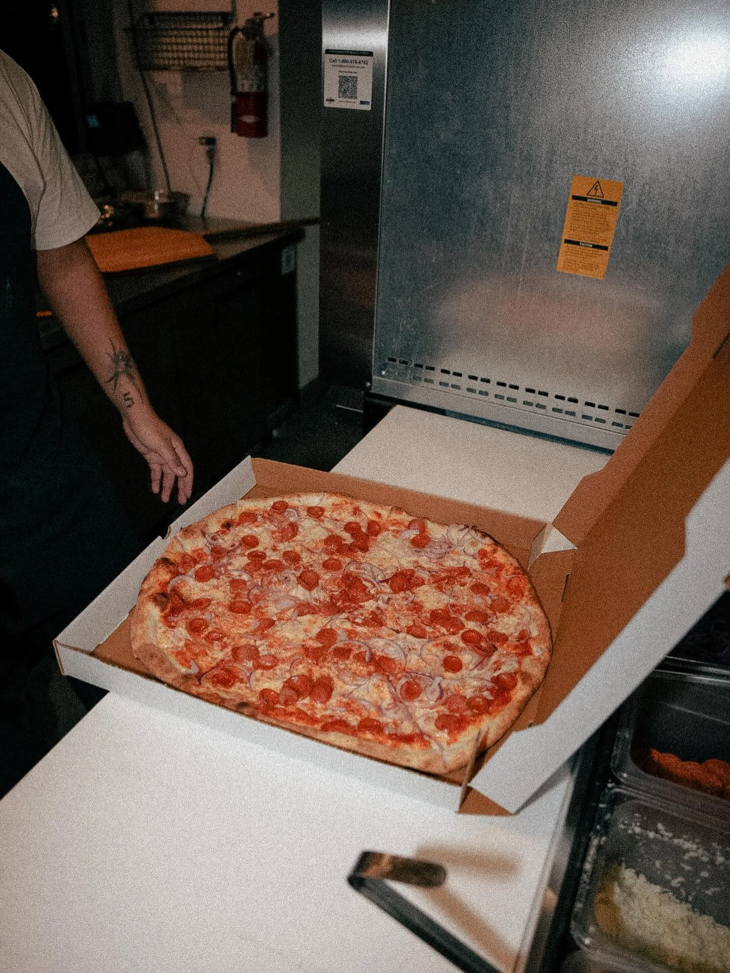 Here for your pizza needs! Come grab a pie or a slice 🍕🔥

📍 Slice Project (Downtown)
300 Main St. Watsonville, CA
831-319-4851

📍 Slice Project at The Hangar 
45 Aviation Way Unit 6 Watsonville, CA 
831-228-1033

Order online at sliceprojectpizza