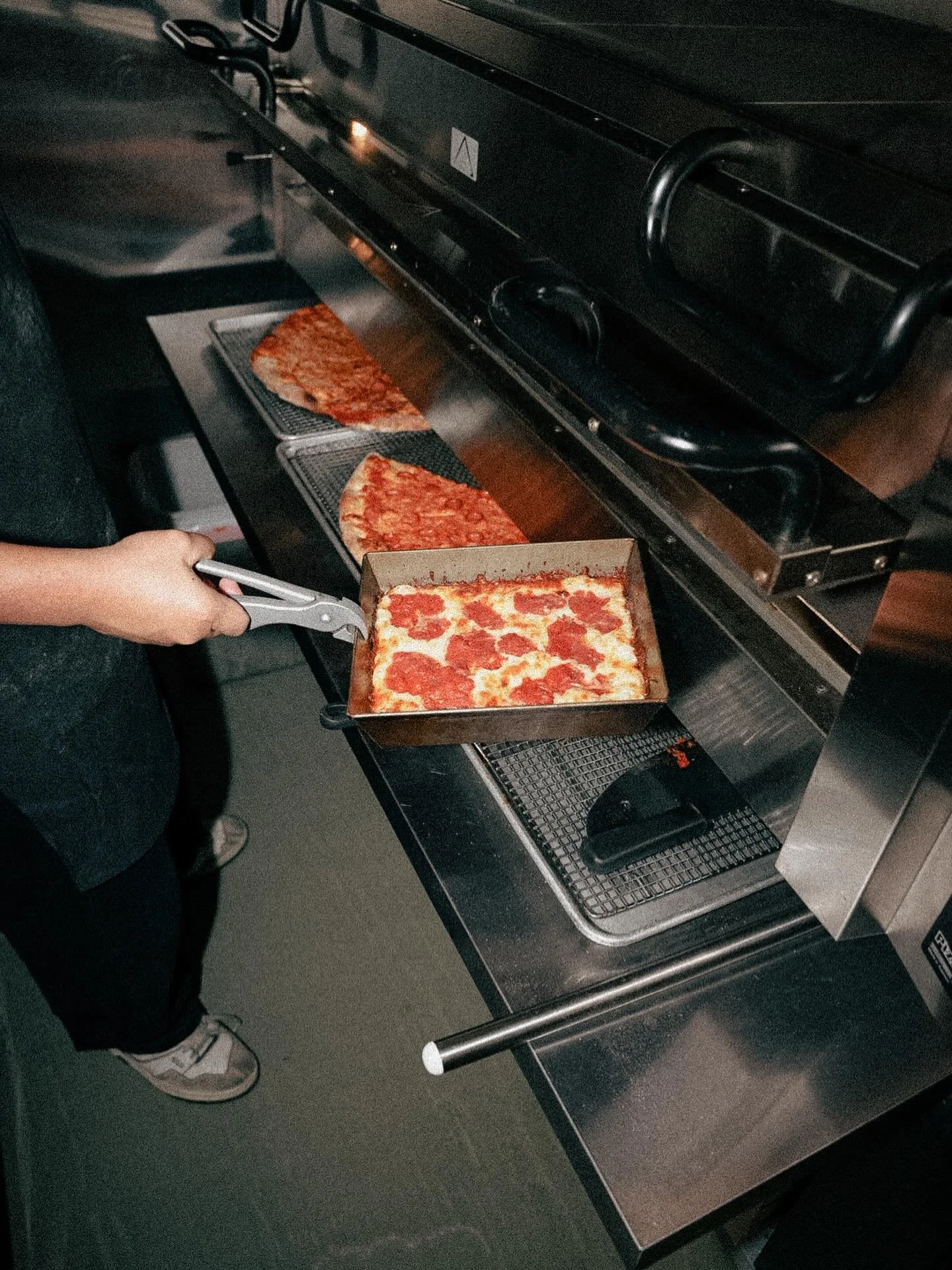 Cold. Rainy. Stay in.

We&rsquo;ve got you.

Slice Project is available for delivery via DoorDash or through our online store at sliceprojectpizza.com

No need to leave the house. Let us handle dinner tonight ❤️