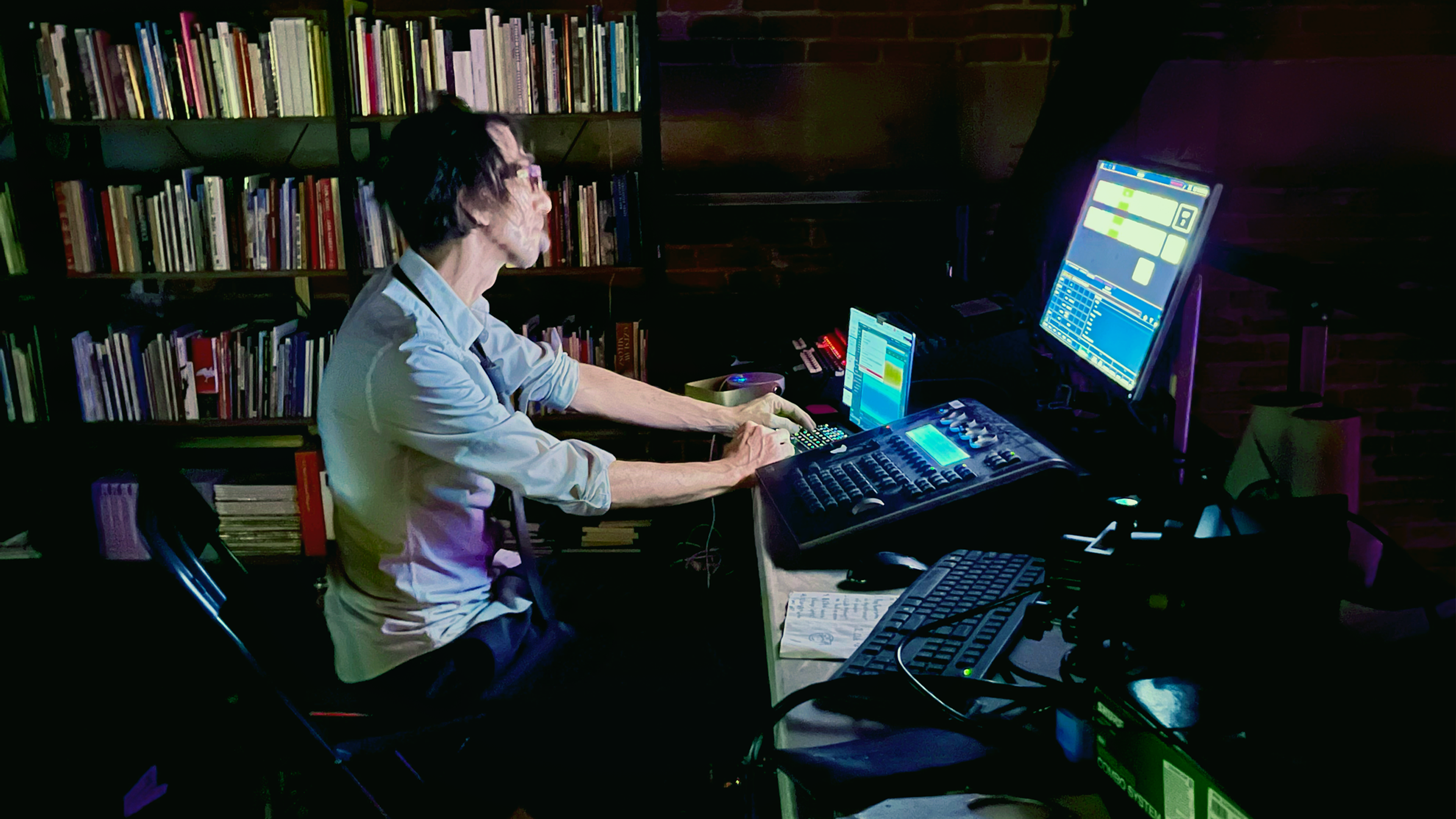 CS-Raving----jk01-green---landscape-web.png