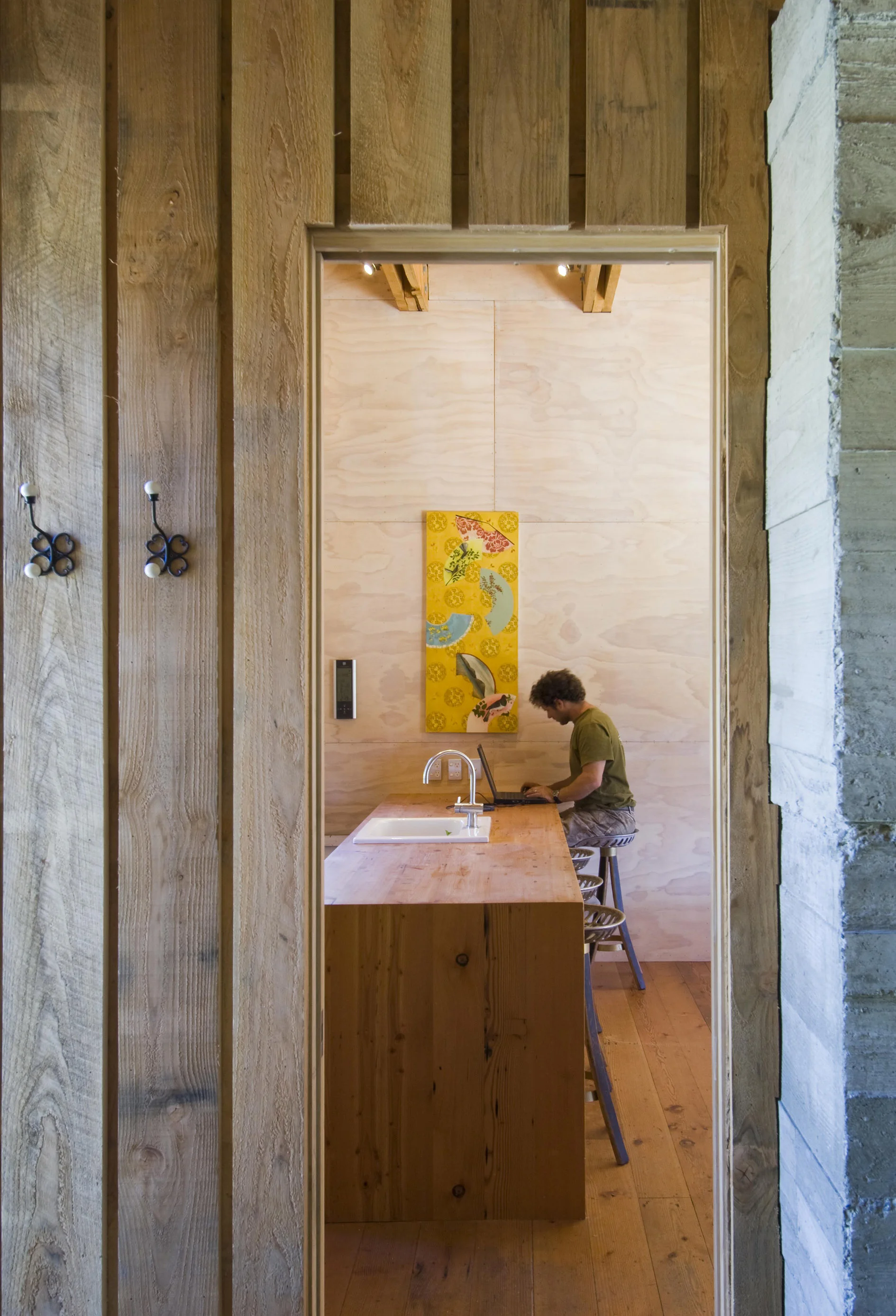 Brown House, Entry