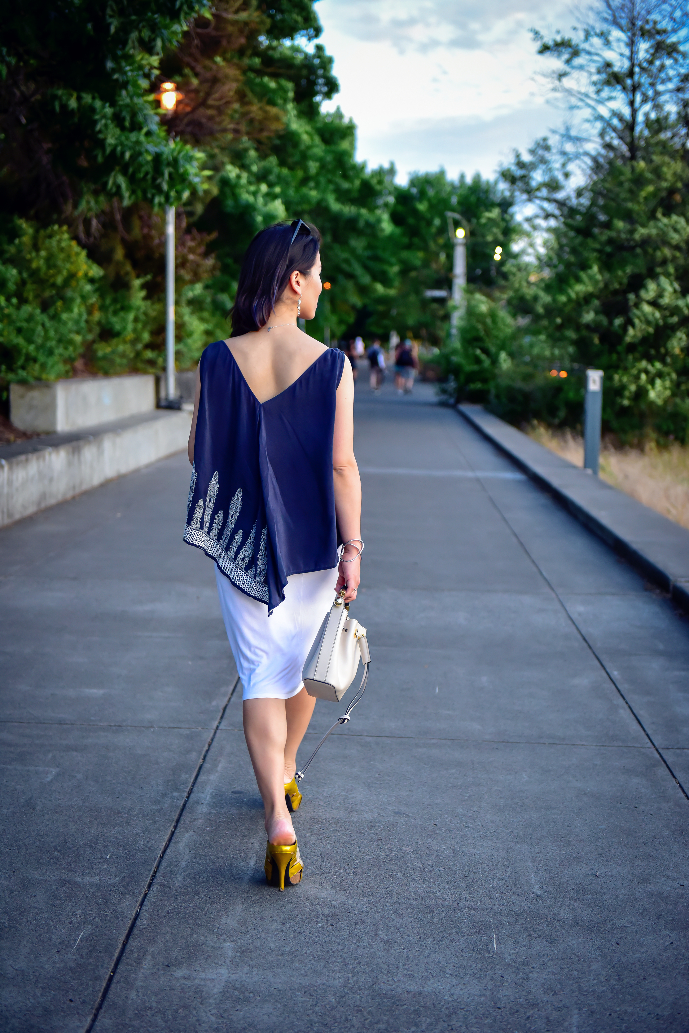 When Navy Meets White