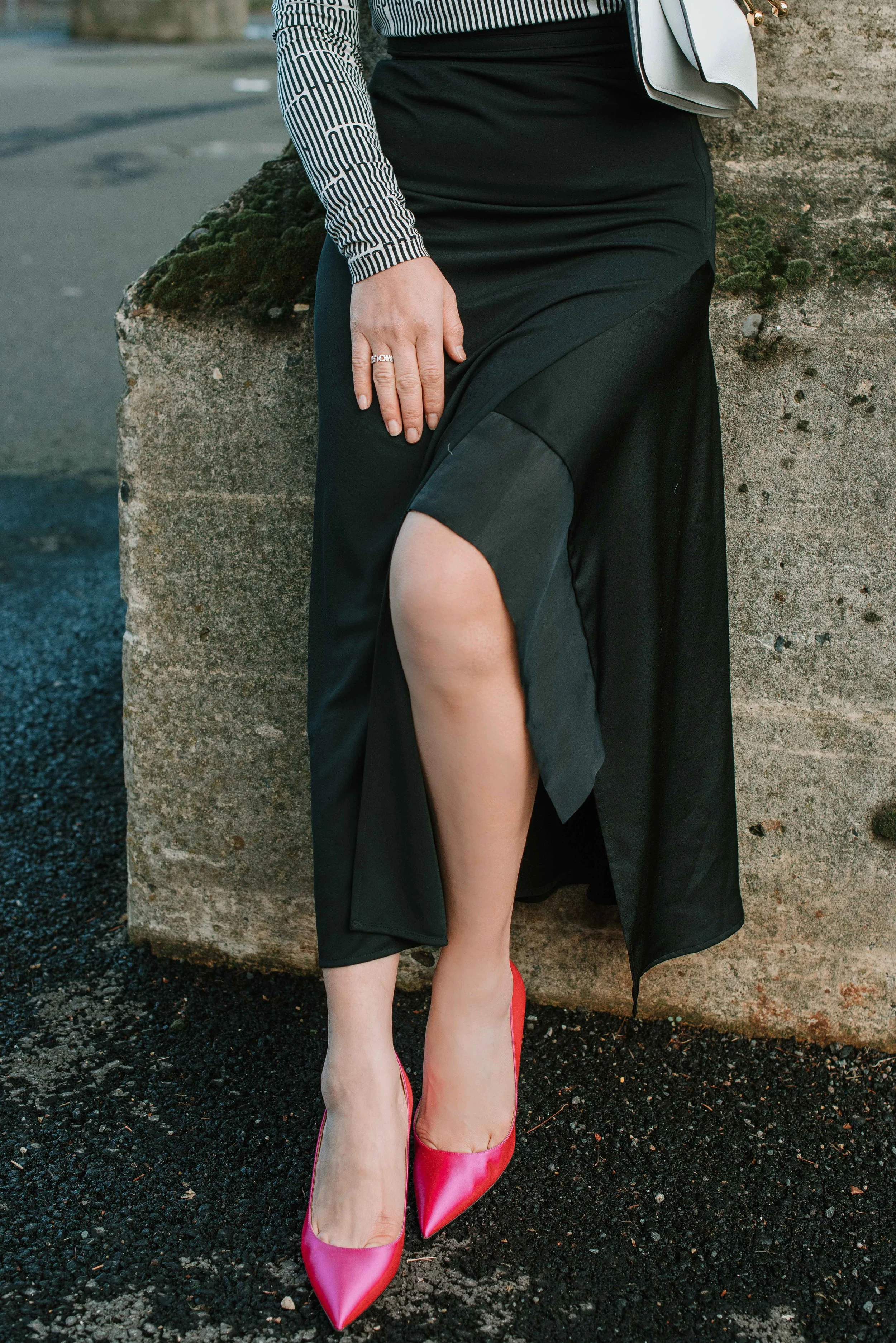 Akris-punto-turtle-neck-and-pink-shoe-7794.jpg