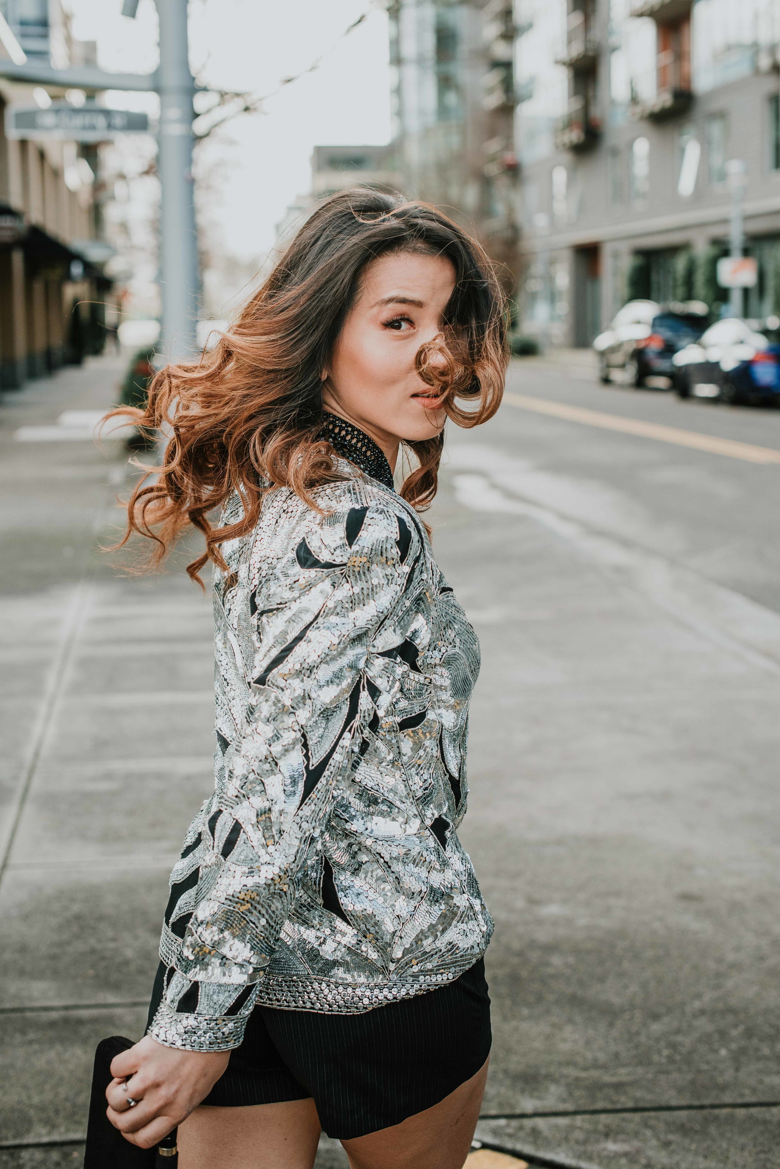 Shiny-sequin-jacket-with-short-8272.jpg