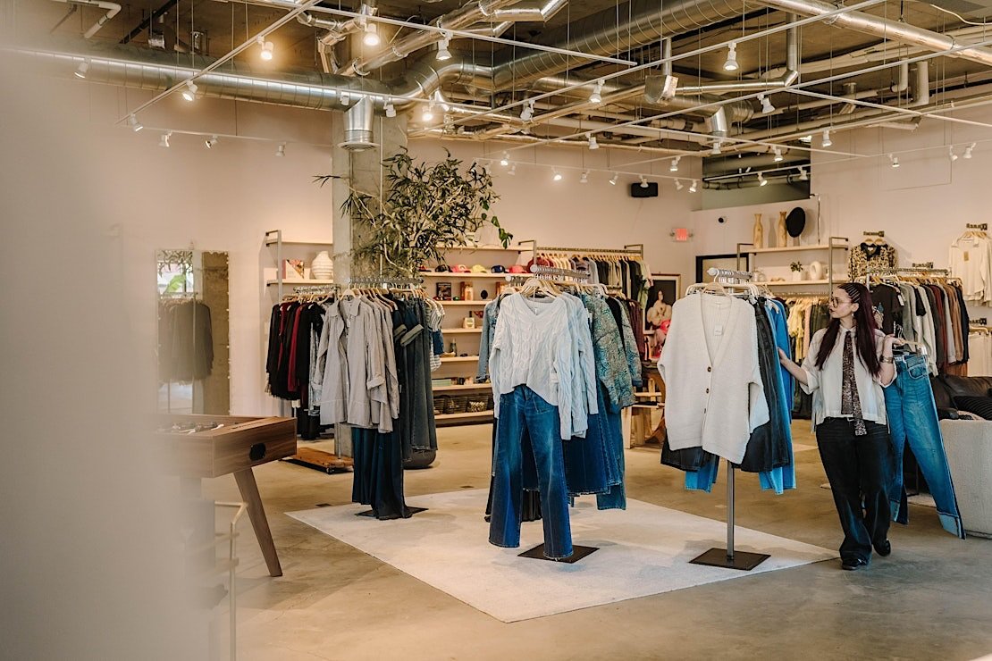 A Night of Fashion &amp; Giving&mdash;at the Stunning Golden! ✨

We&rsquo;re hosting Undress For A Cause at Golden in Lake Oswego, a beautiful space that was generously donated to support our mission! 💛

Huge thanks to Golden for helping us create a