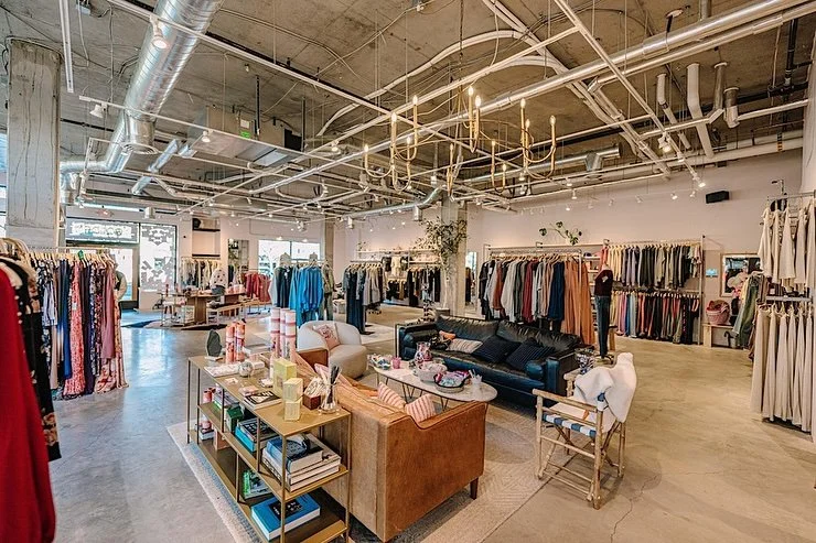 A Night of Fashion &amp; Giving&mdash;at the Stunning Golden! ✨

We&rsquo;re hosting Undress For A Cause at Golden in Lake Oswego, a beautiful space that was generously donated to support our mission! 💛

Huge thanks to Golden for helping us create a