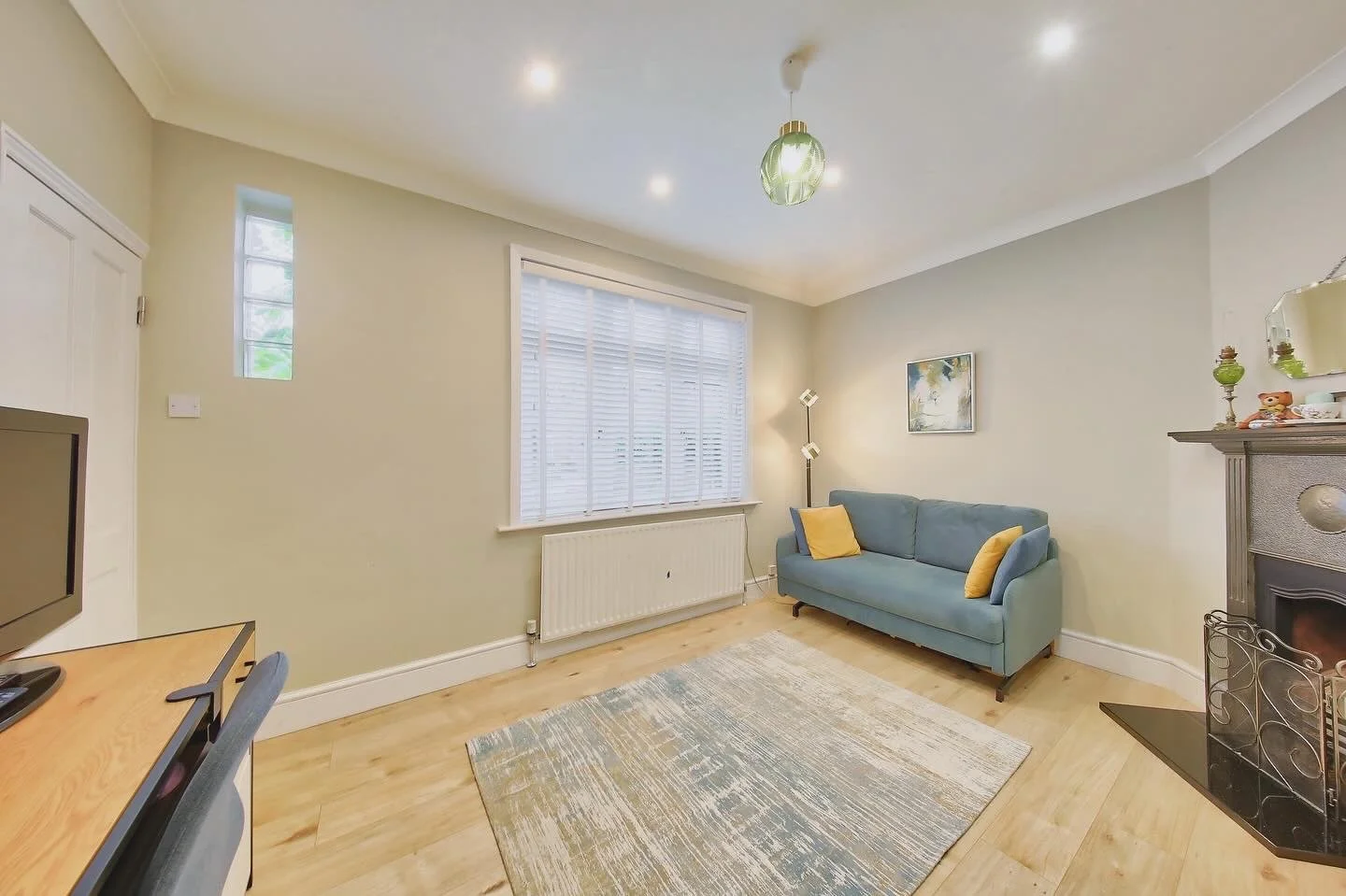 0C111954-F7B8-4F4F-A97C-0120129A264C 2.JPG