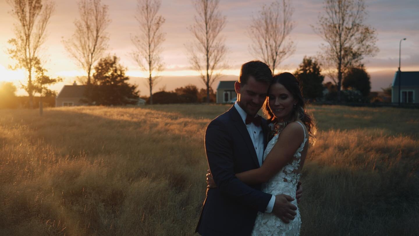 I still can&rsquo;t get over this sunset! We were incredibly lucky to get this on Gemma and Sam&rsquo;s wedding day. Their full video is on the blog now here: http://www.traveller.nz/blog/brackenridge-country-retreat-martinborough-gemma-and-sam

Our 
