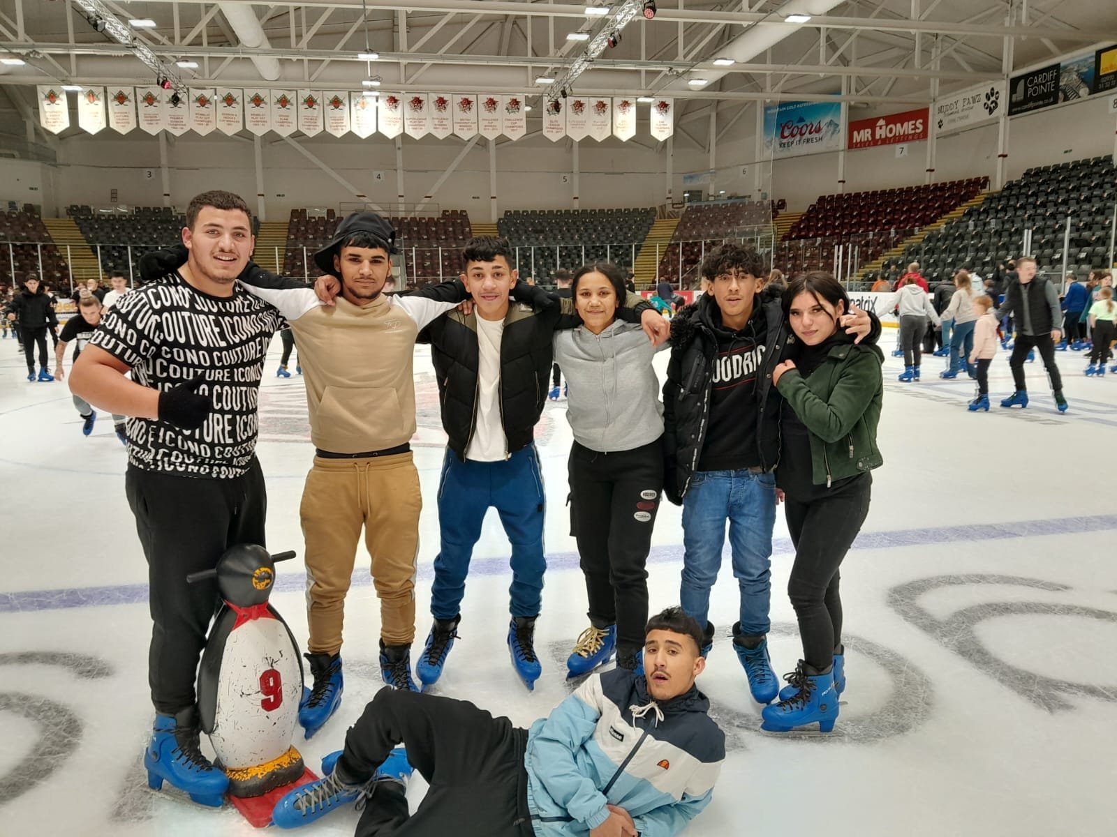 ice skate 1.jpg