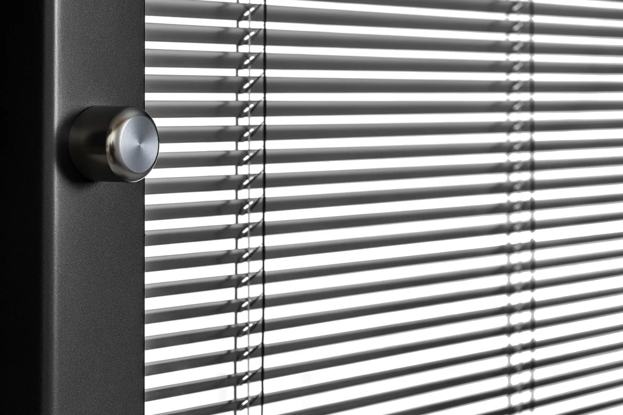ig_blinds_manual.jpg