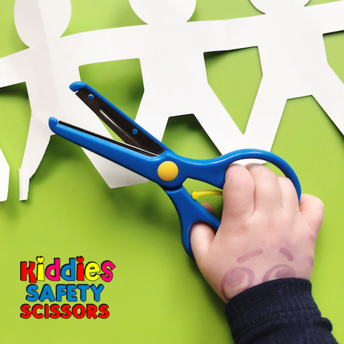 10 Simple kitchen TASKS your child can do with a safe scissors