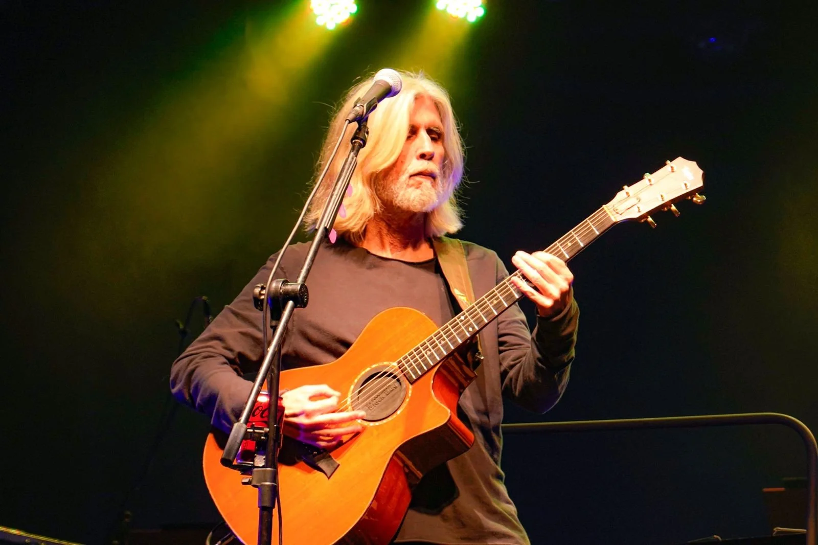 Associados do Clube Indaiá terão desconto no ingresso para o show com Oswaldo Montenegro